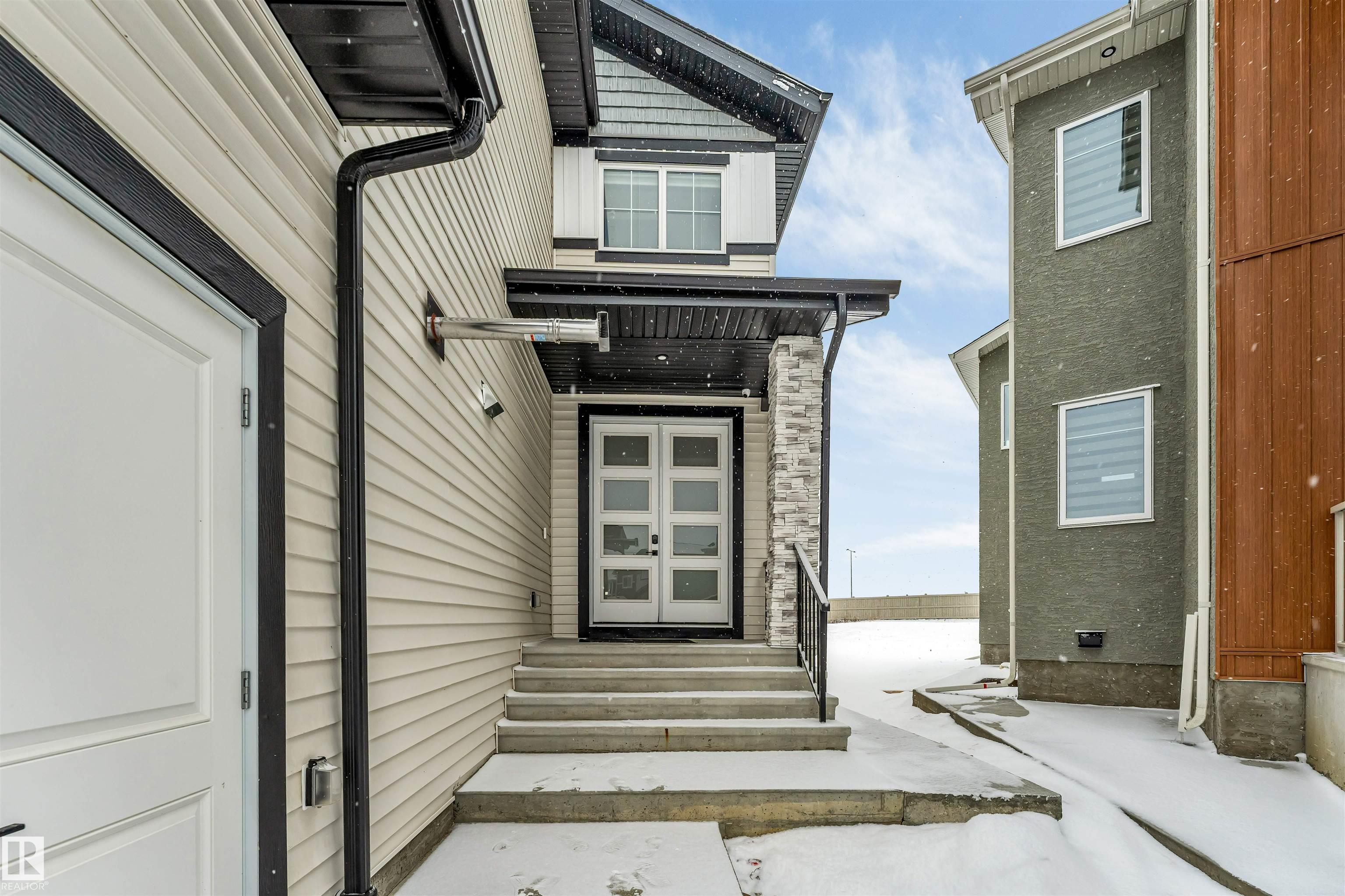 Photo 53 at 304 33 Avenue NW, Maple Crest, Edmonton
