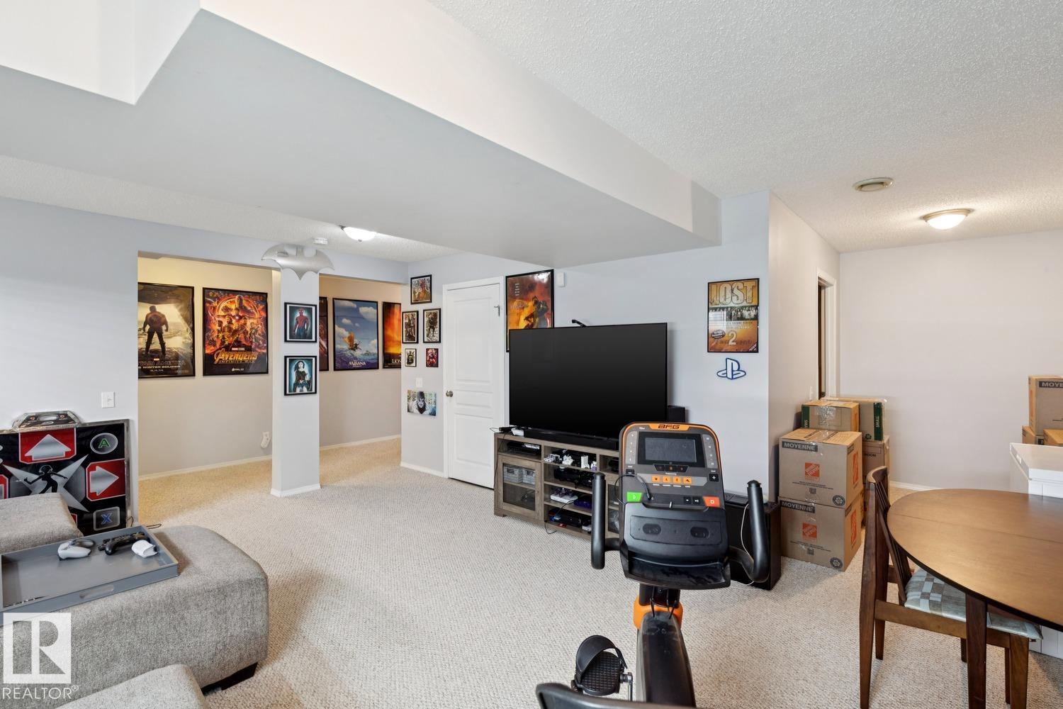 Photo 28 at 3219 30 Avenue NW, Silver Berry, Edmonton