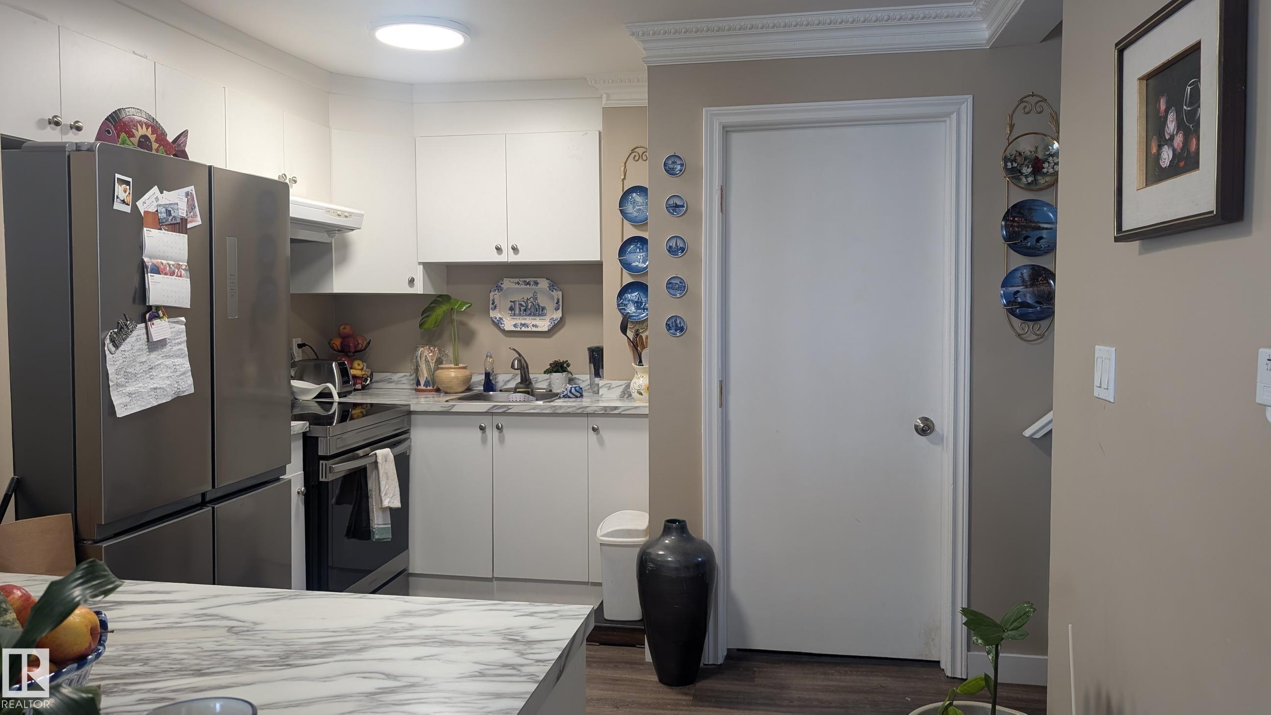 Photo 13 at 11724 88 Street NW, Parkdale, Edmonton