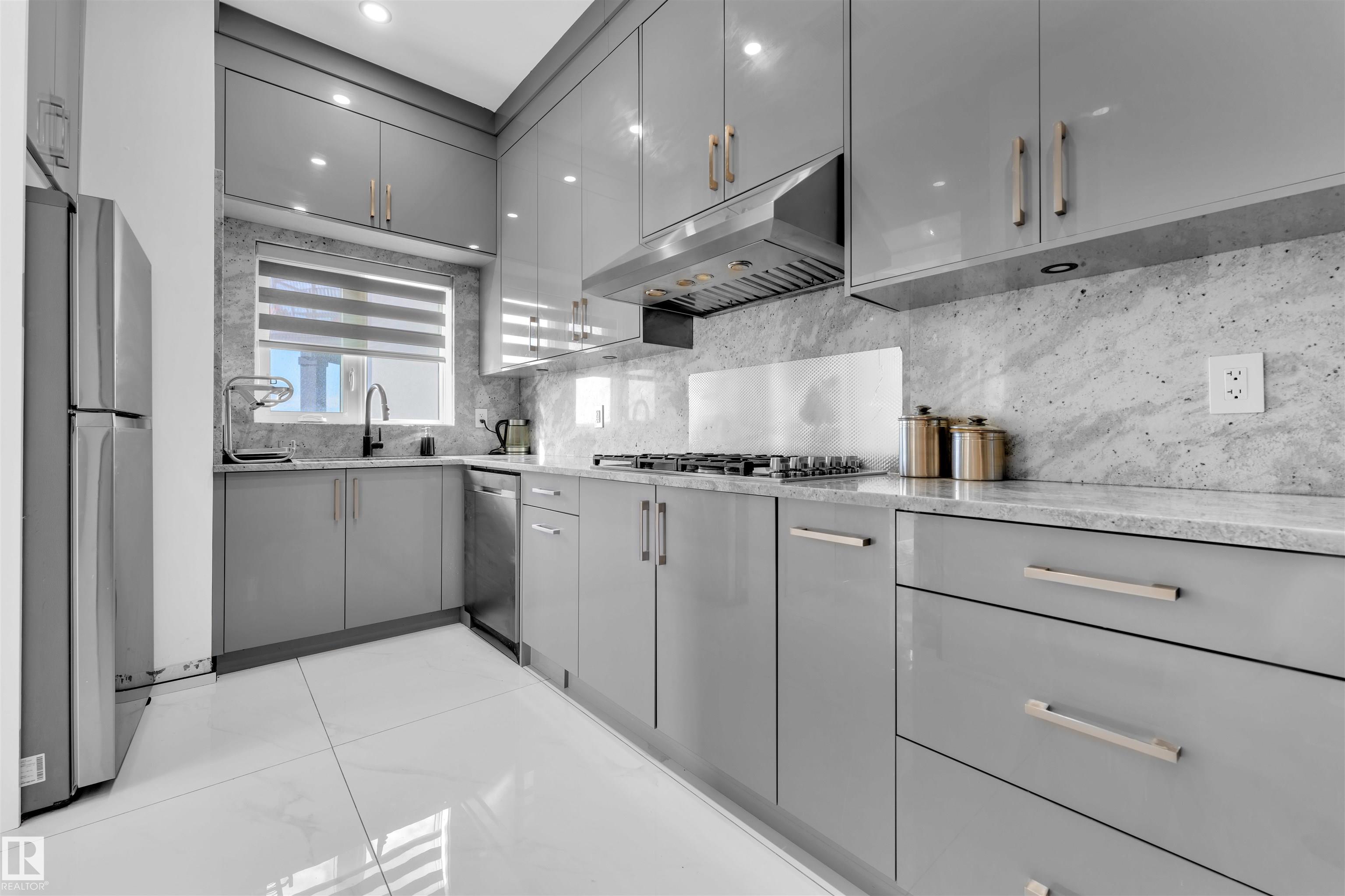 Photo 24 at 1704 19 Street NW, Laurel, Edmonton