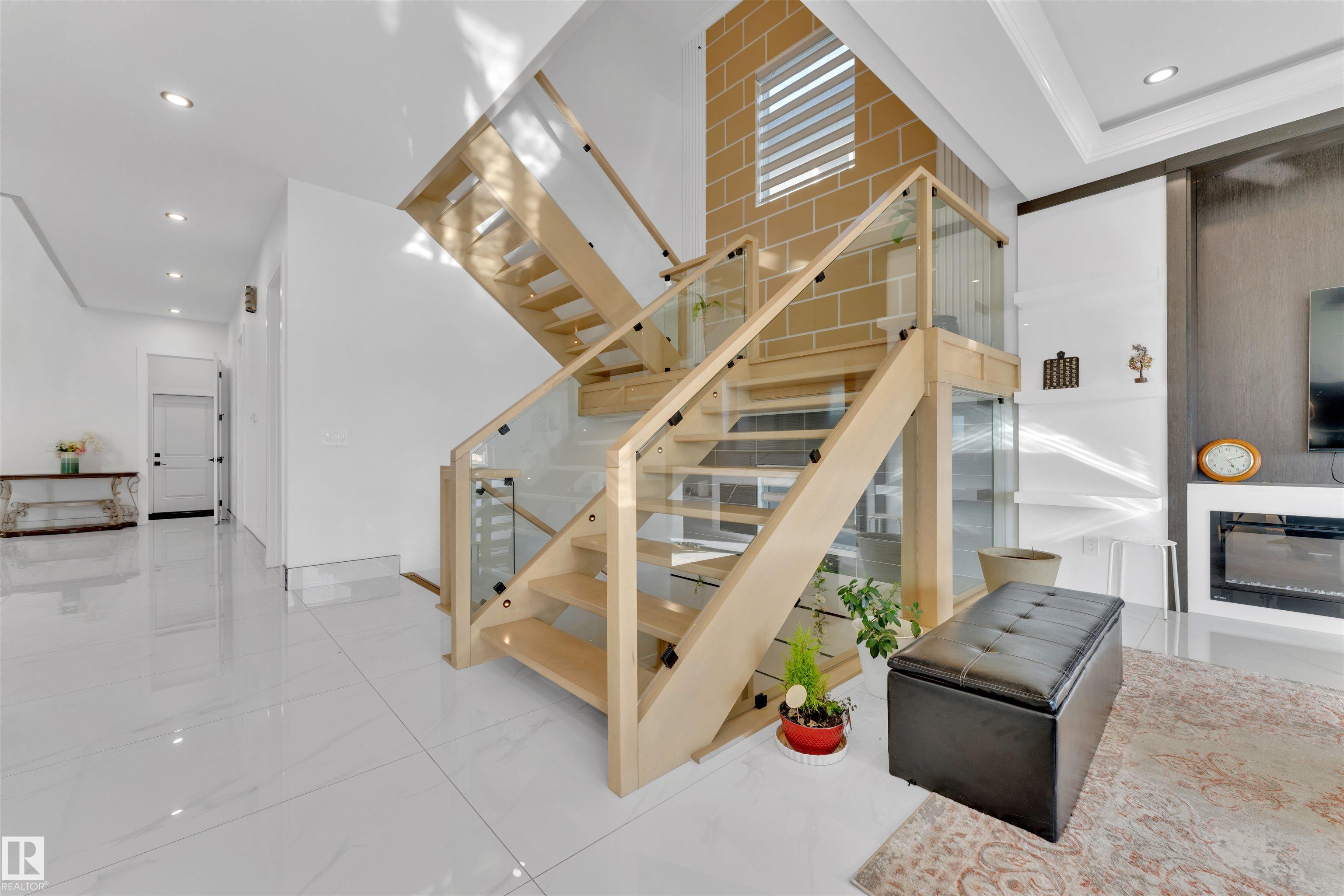 Photo 26 at 1704 19 Street NW, Laurel, Edmonton