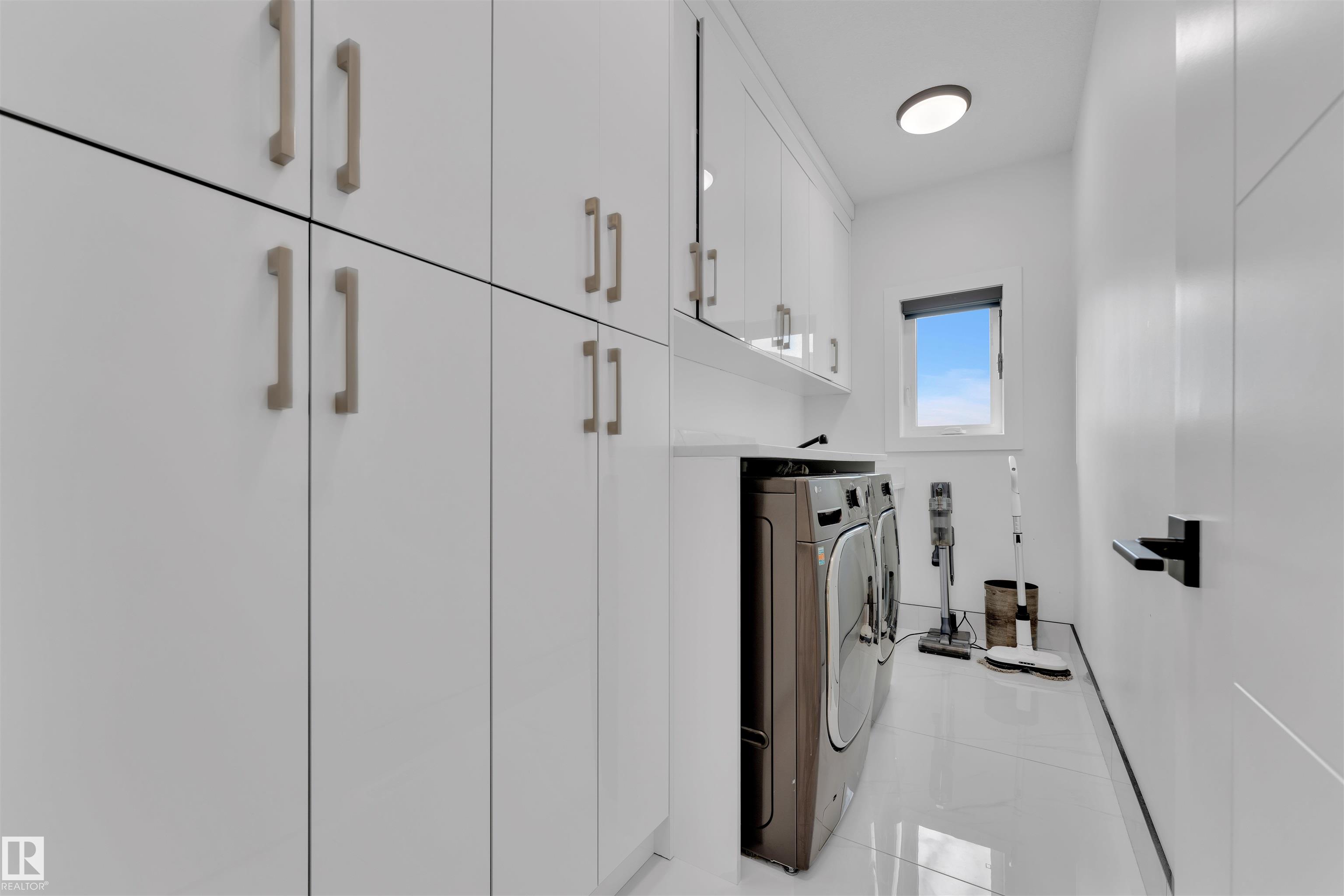 Photo 31 at 1704 19 Street NW, Laurel, Edmonton