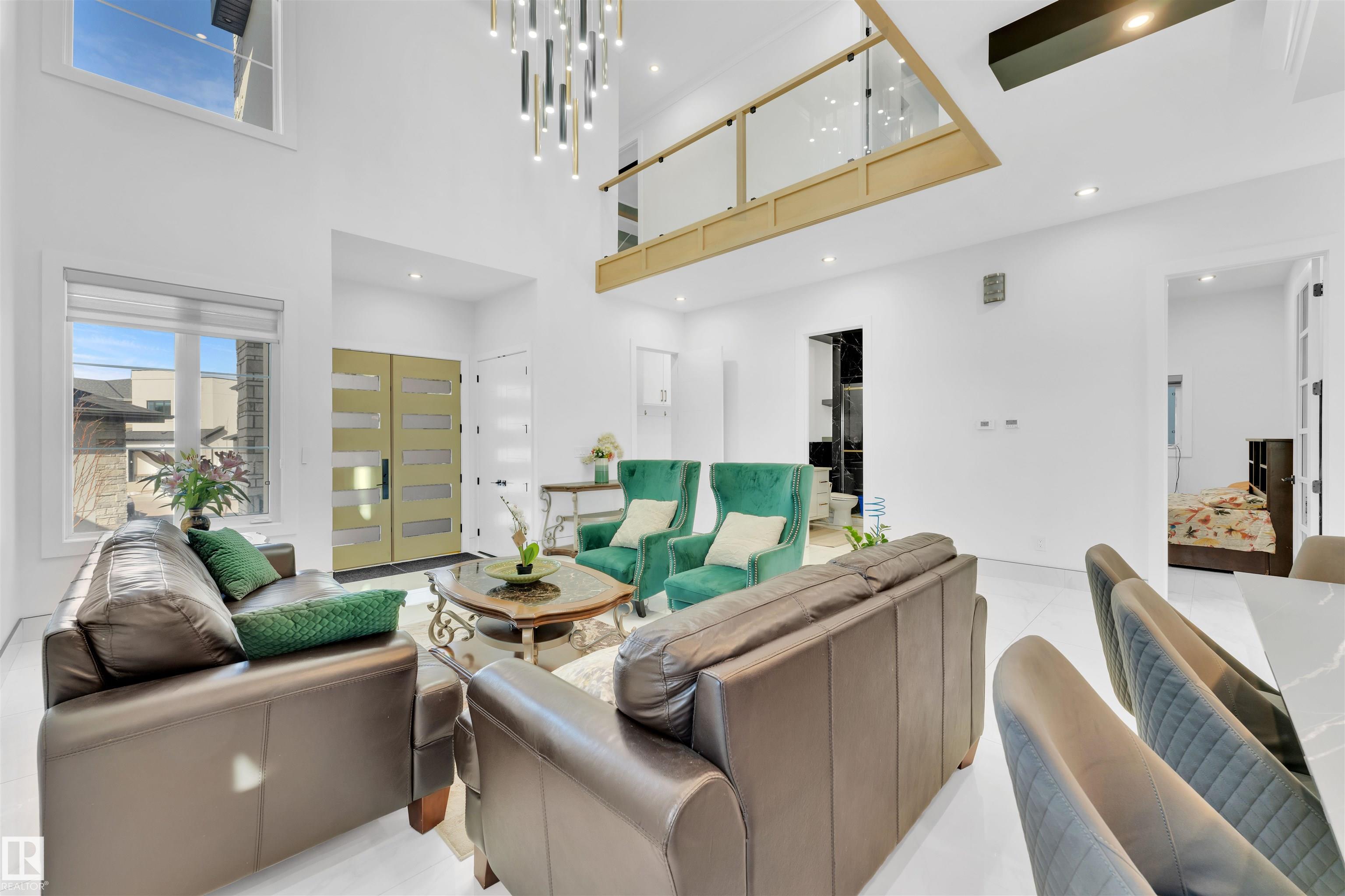 Photo 9 at 1704 19 Street NW, Laurel, Edmonton