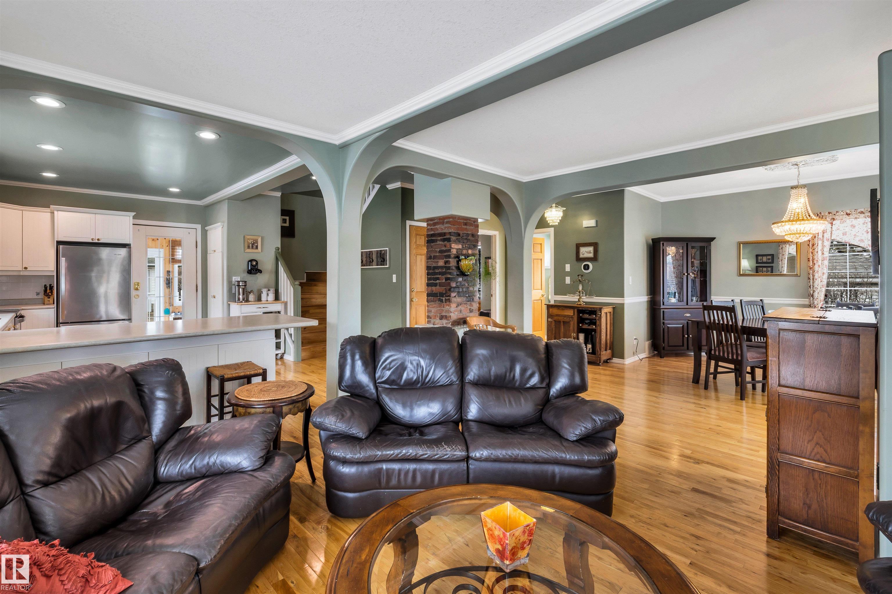 Photo 11 at 11 Madison Avenue, Mission, St. Albert