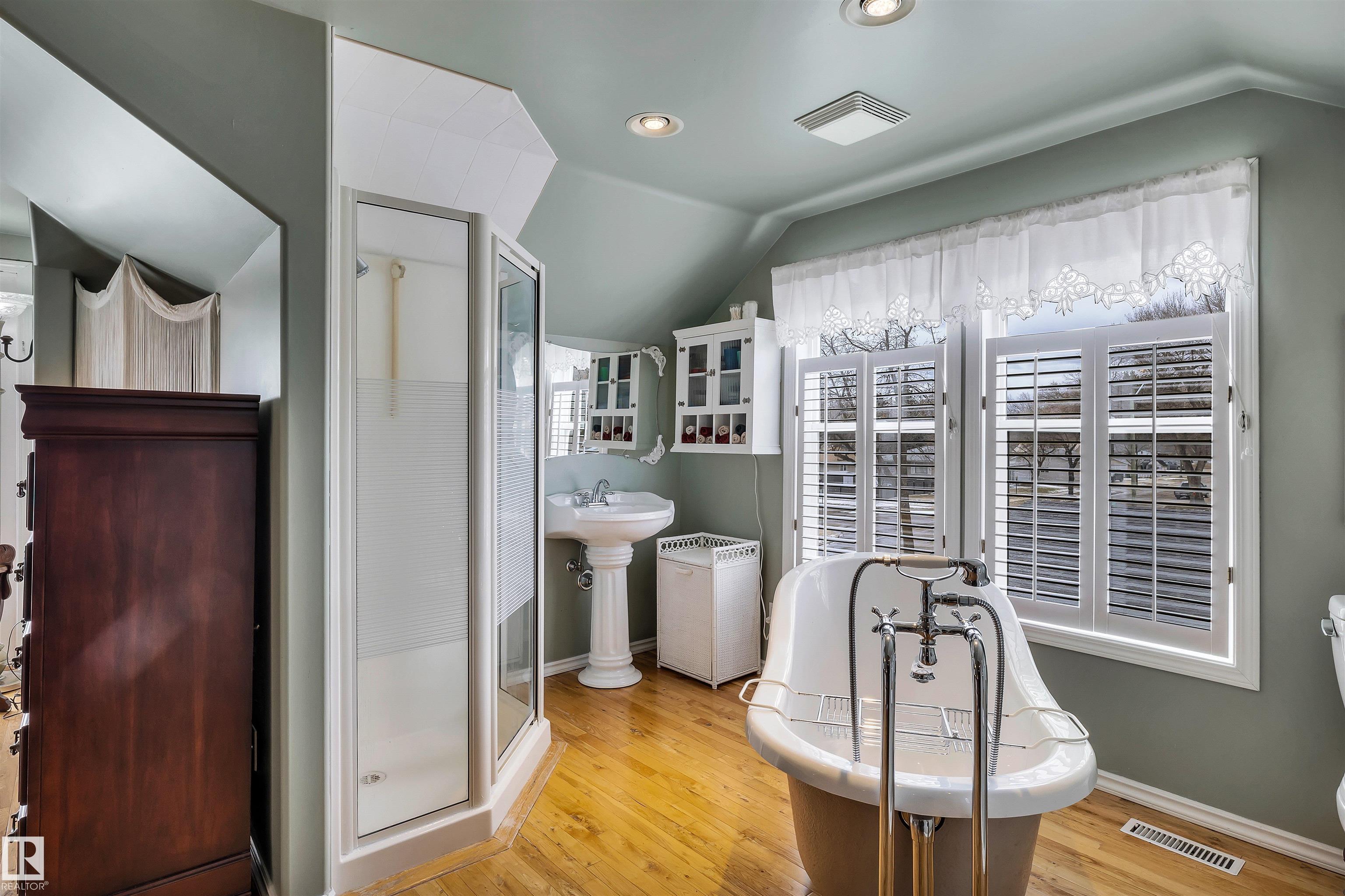 Photo 30 at 11 Madison Avenue, Mission, St. Albert