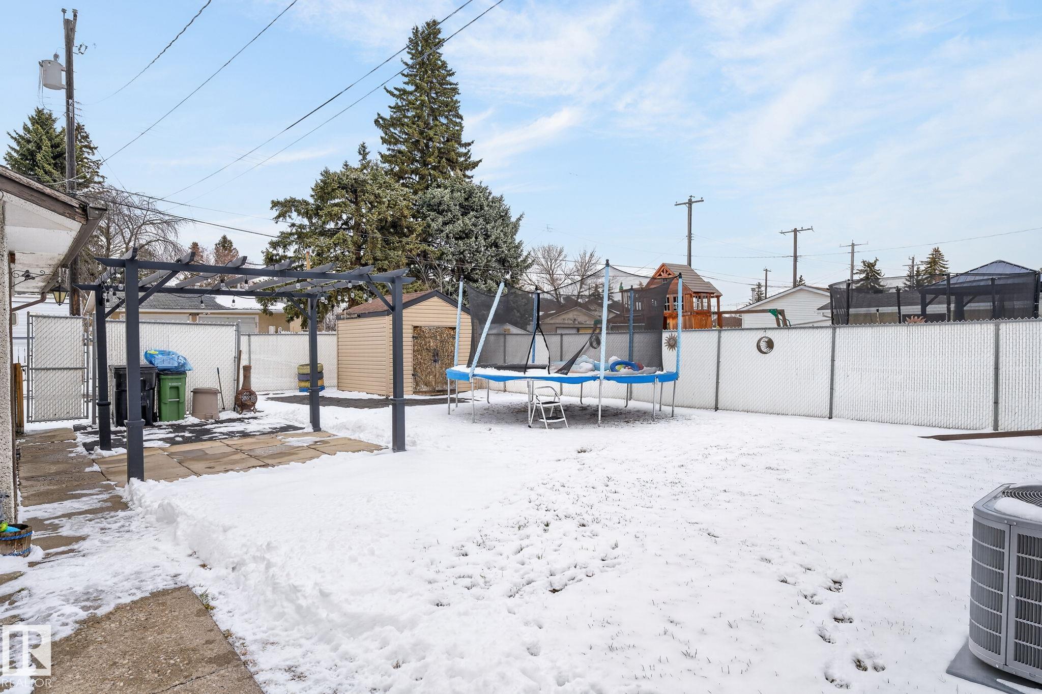 Photo 6 at 9112 130 Avenue NW, Killarney, Edmonton