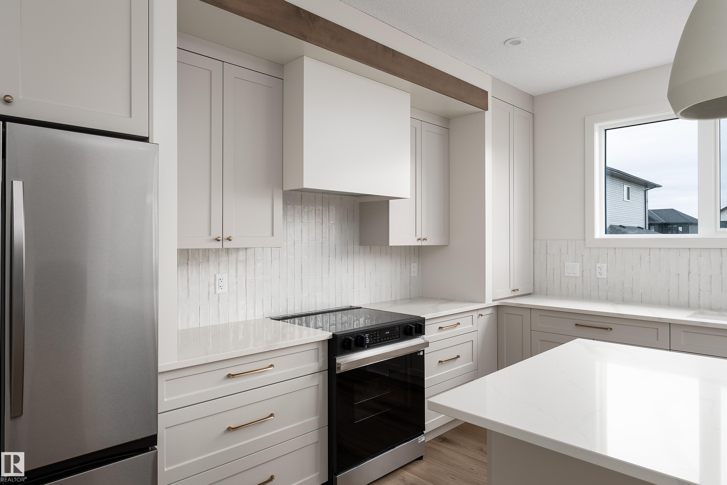 Photo 14 at 8 Darby Crescent, Deer Park, Spruce Grove