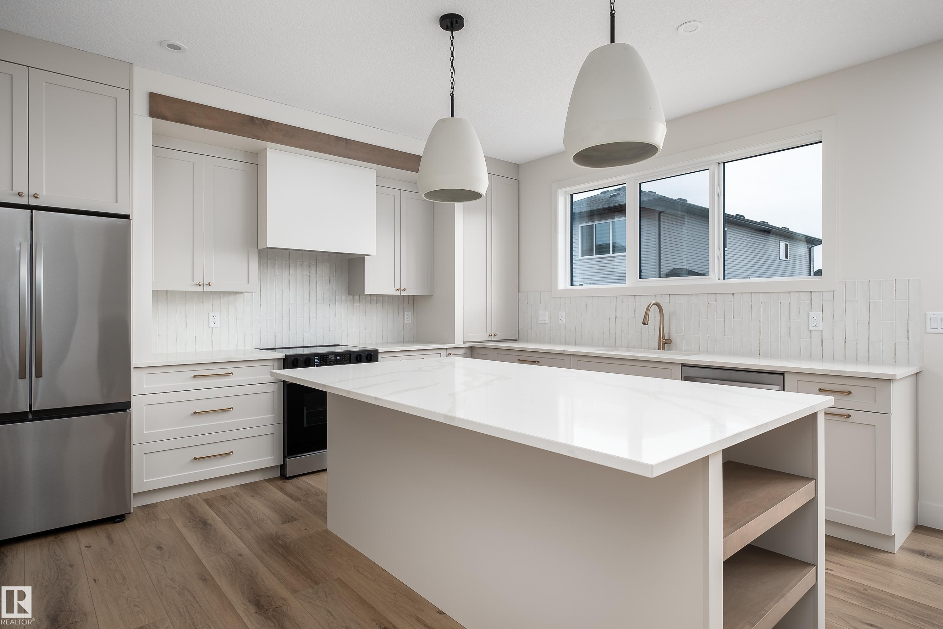 Photo 18 at 8 Darby Crescent, Deer Park, Spruce Grove