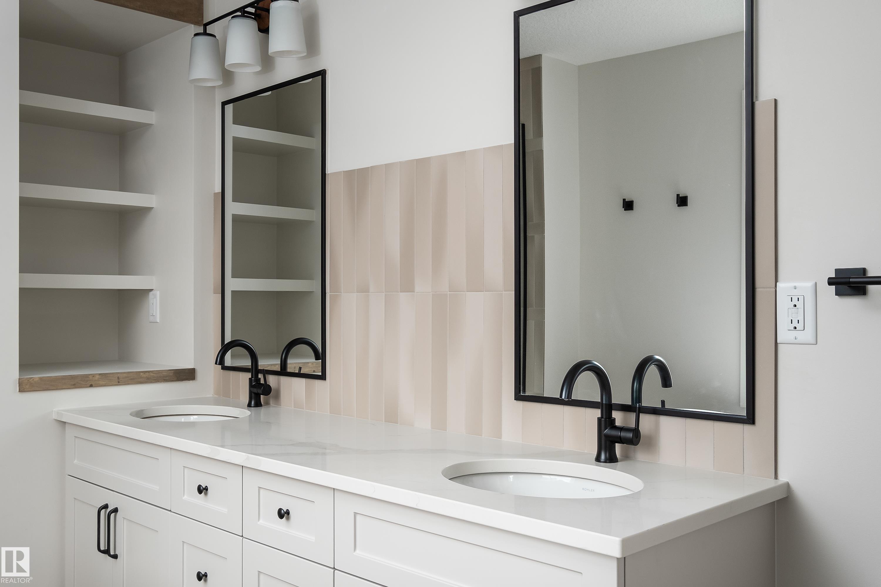 Photo 29 at 8 Darby Crescent, Deer Park, Spruce Grove