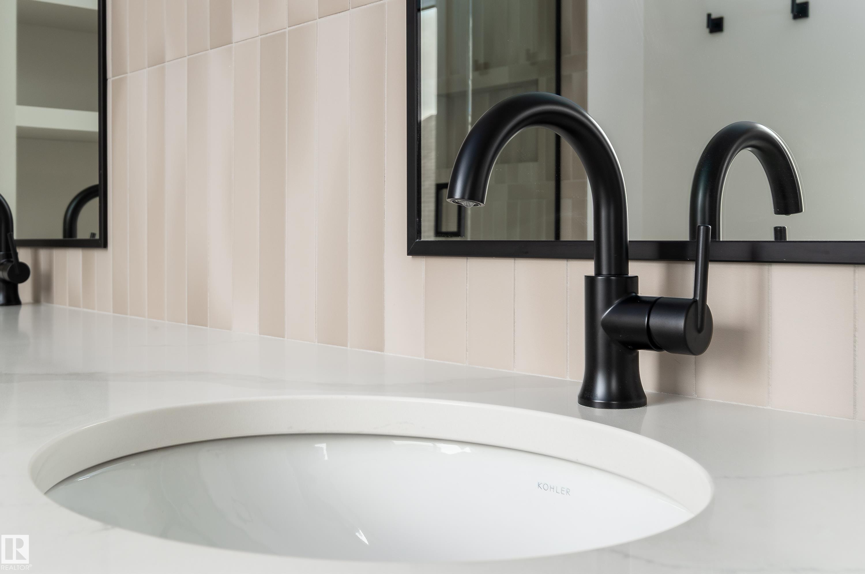 Photo 30 at 8 Darby Crescent, Deer Park, Spruce Grove