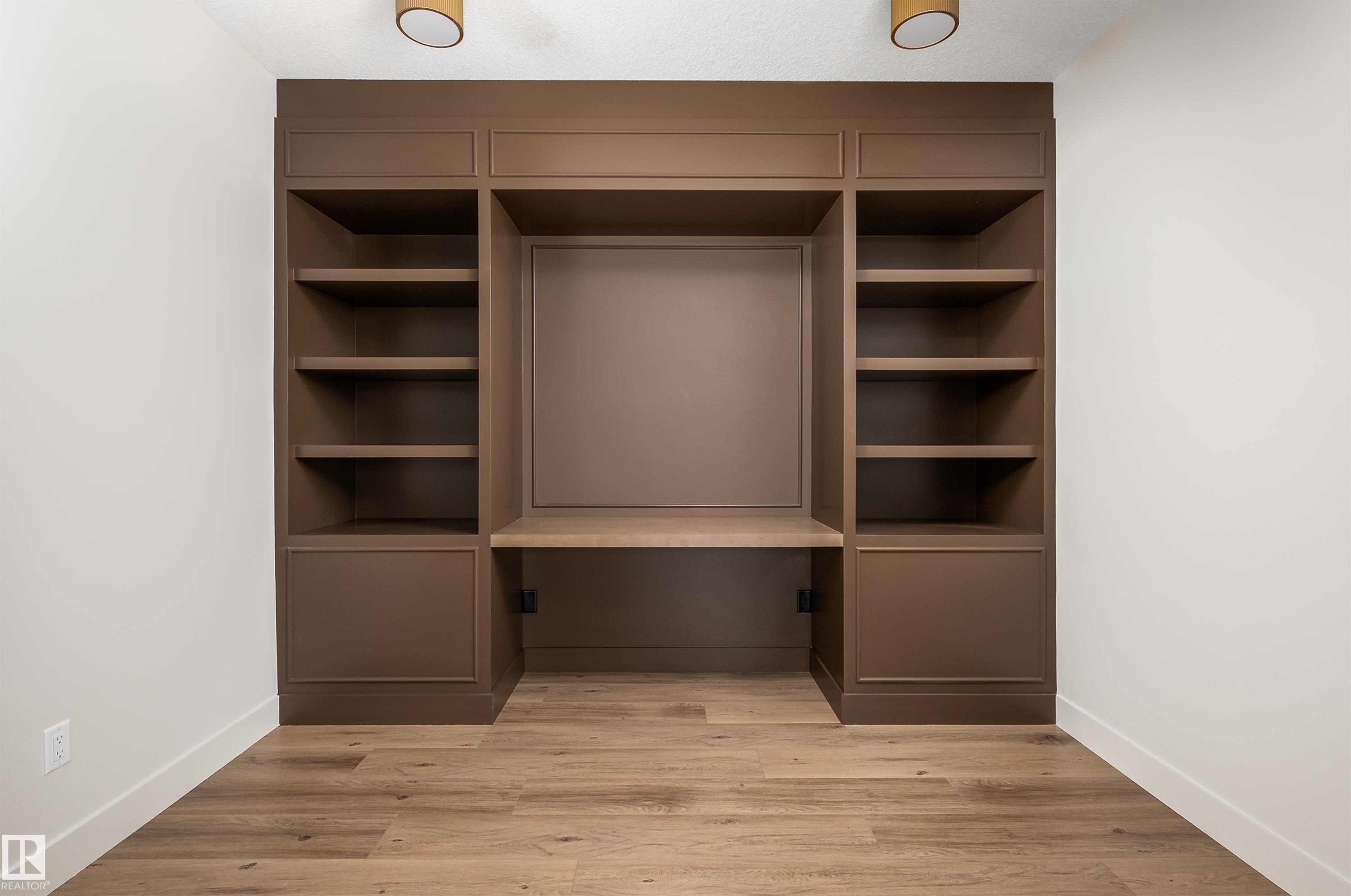 Photo 7 at 8 Darby Crescent, Deer Park, Spruce Grove