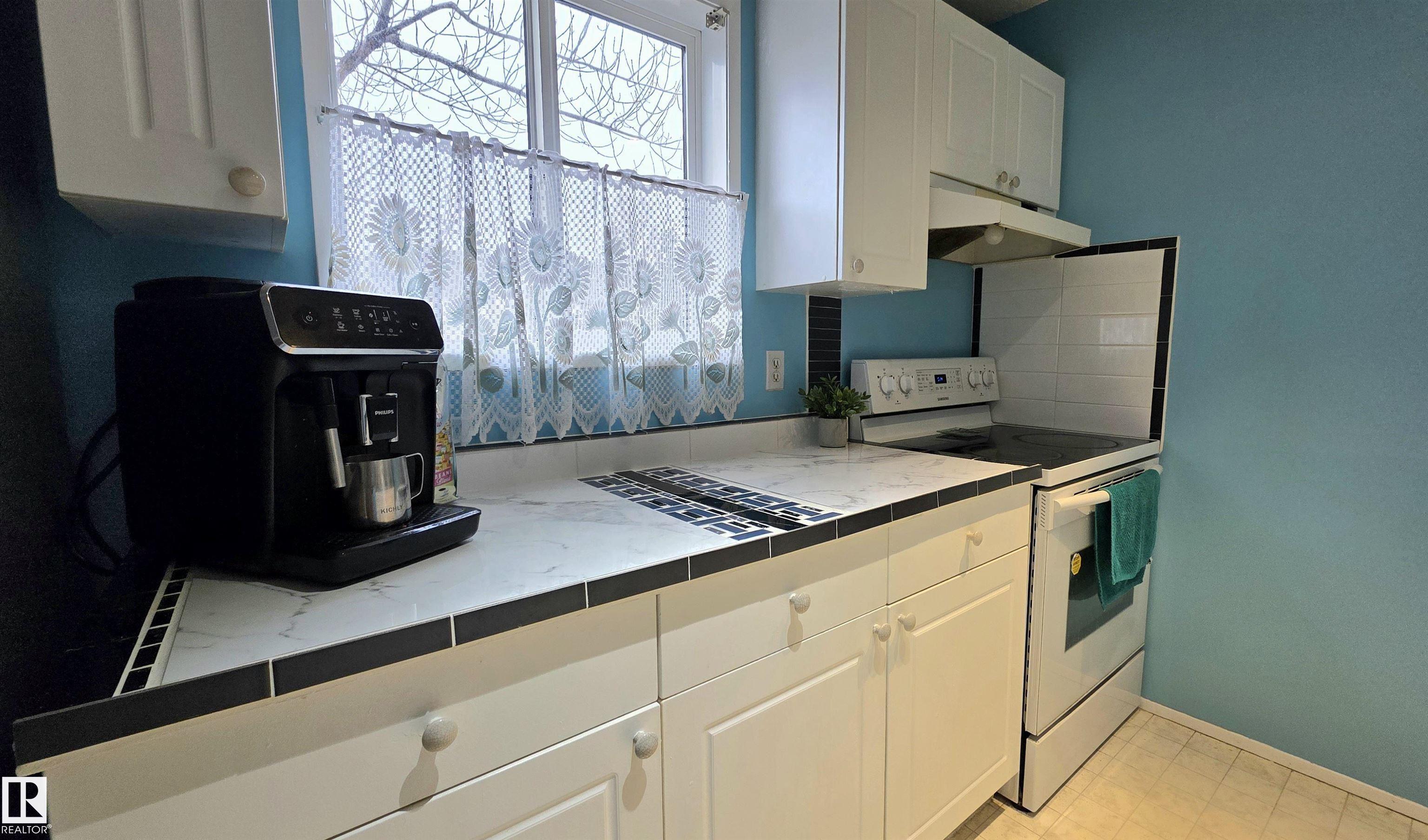 Photo 6 at 318 - 17109 67 Avenue NW, Callingwood South, Edmonton