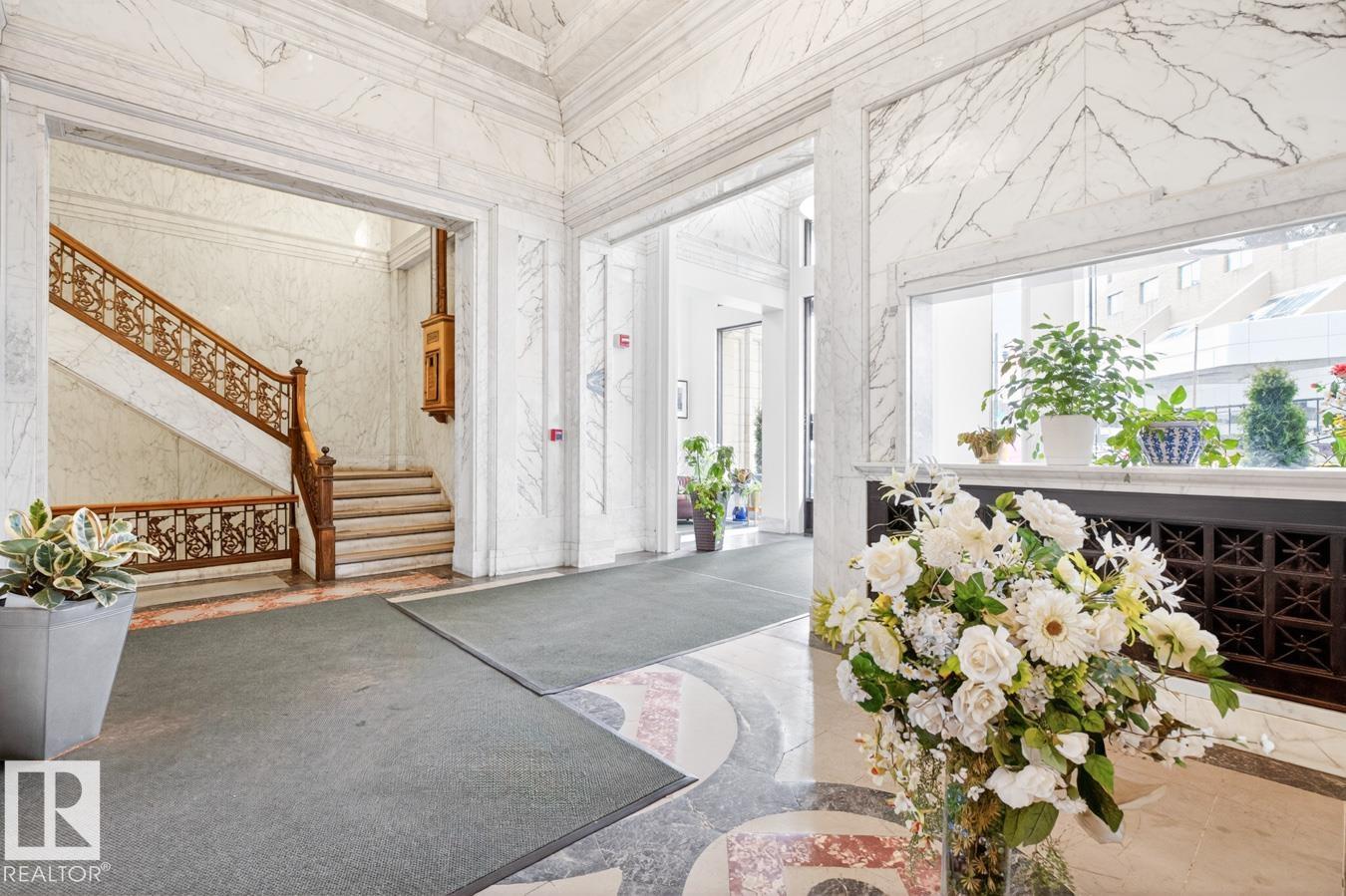 801 - 10134 100 Street NW, Downtown, Edmonton