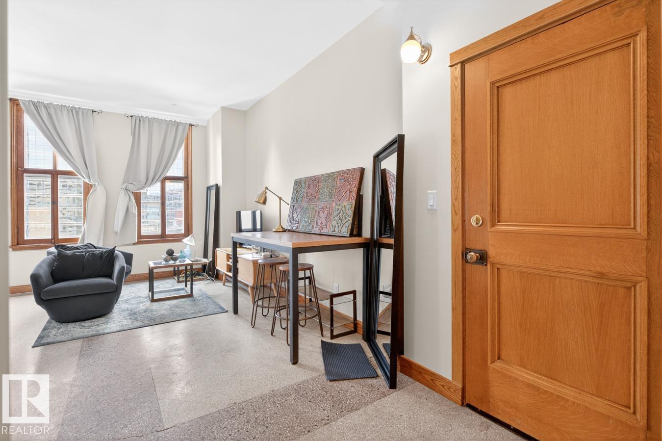 801 - 10134 100 Street NW, Downtown, Edmonton