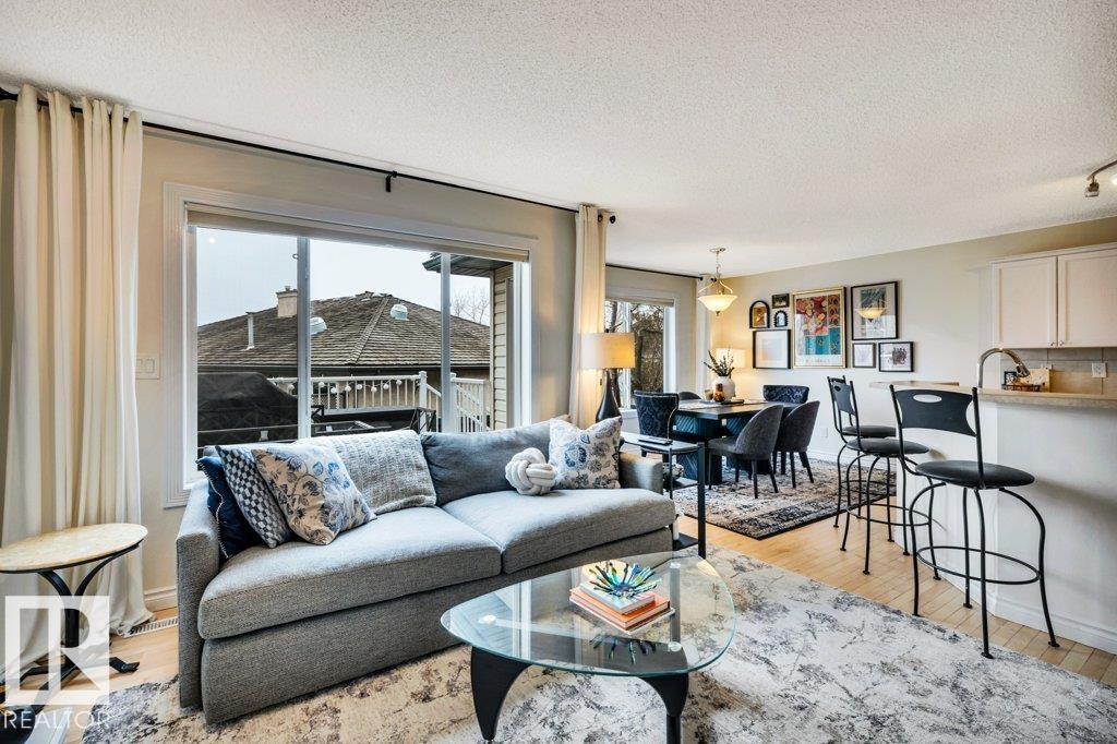 Photo 14 at 23 - 211 Blackburn Drive E SW, Blackburne, Edmonton