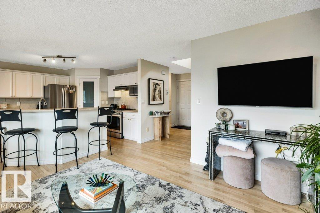 Photo 15 at 23 - 211 Blackburn Drive E SW, Blackburne, Edmonton