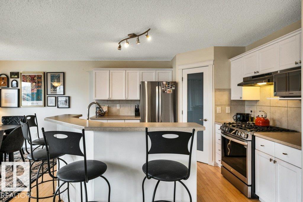 Photo 17 at 23 - 211 Blackburn Drive E SW, Blackburne, Edmonton