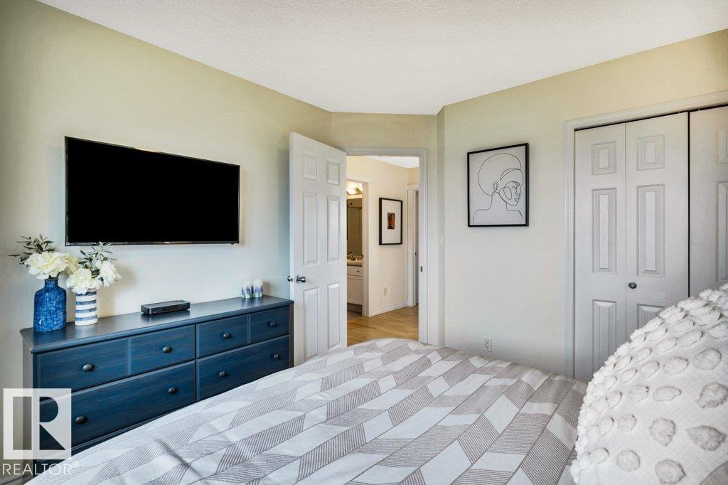 Photo 36 at 23 - 211 Blackburn Drive E SW, Blackburne, Edmonton