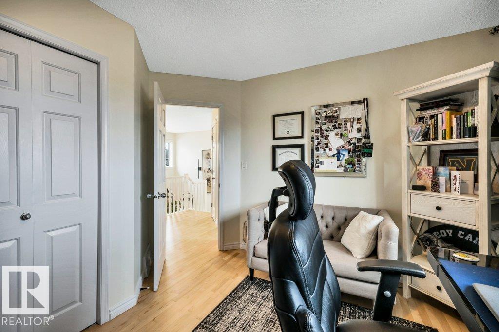 Photo 38 at 23 - 211 Blackburn Drive E SW, Blackburne, Edmonton