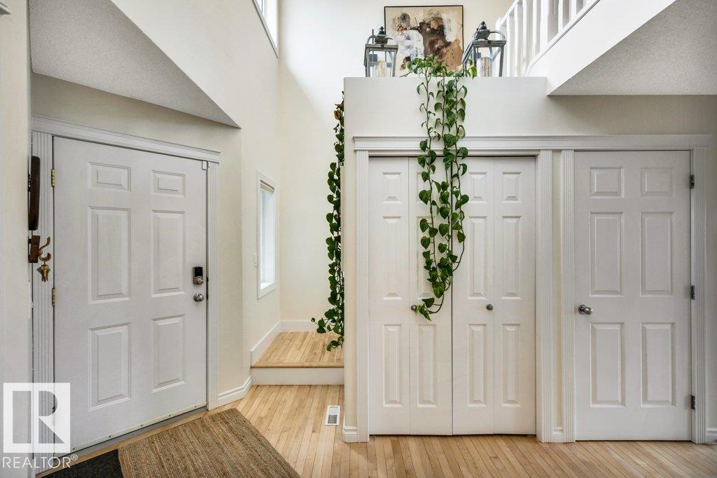 Photo 8 at 23 - 211 Blackburn Drive E SW, Blackburne, Edmonton