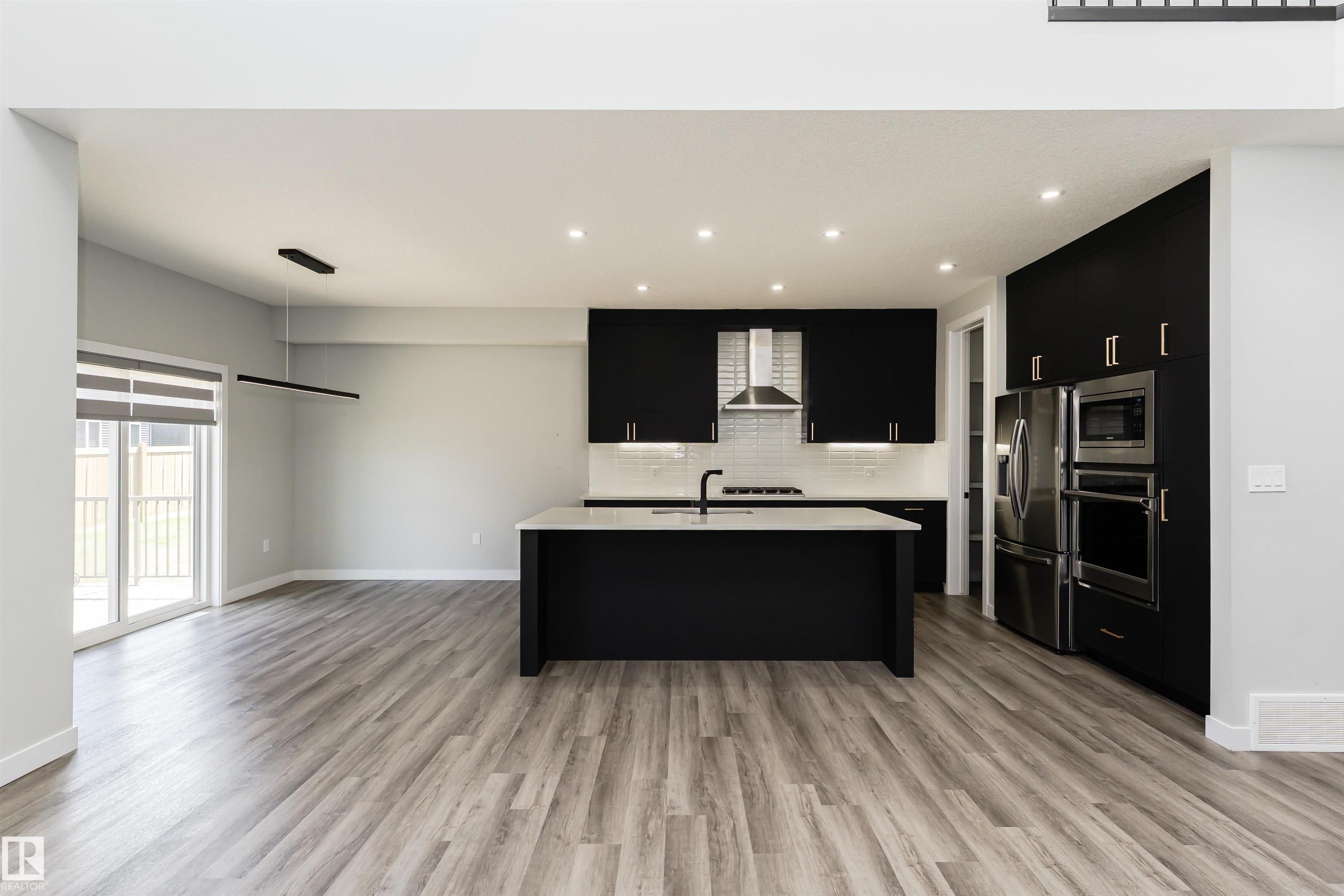 https://zimg.paragon.ice.com/ParagonImages/Property/PM/RAE/225397221/12/0/0/cae727af4ab5796fc24358aa425bc552/1/bcc1bc67fbecfdc62ac02056f628baaf/225397221-470282a0-8e74-497b-a8ae-3ff2c3d4135c.JPG