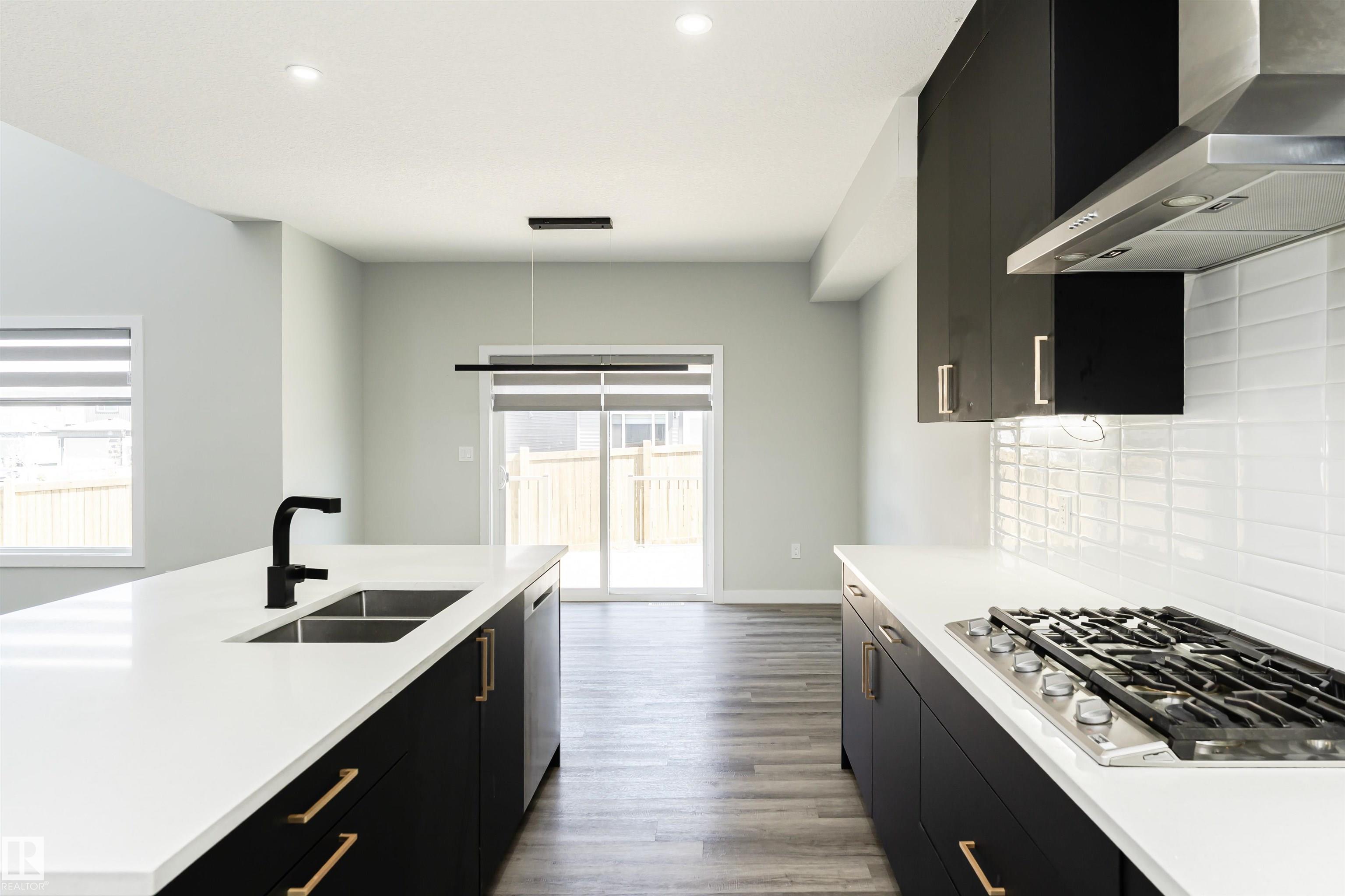 https://zimg.paragon.ice.com/ParagonImages/Property/PM/RAE/225397221/21/0/0/44b1c94aef55cf9754eb49724ef151c3/1/bcc1bc67fbecfdc62ac02056f628baaf/225397221-f86f7d0e-41eb-4399-b034-21f9139c5f82.JPG