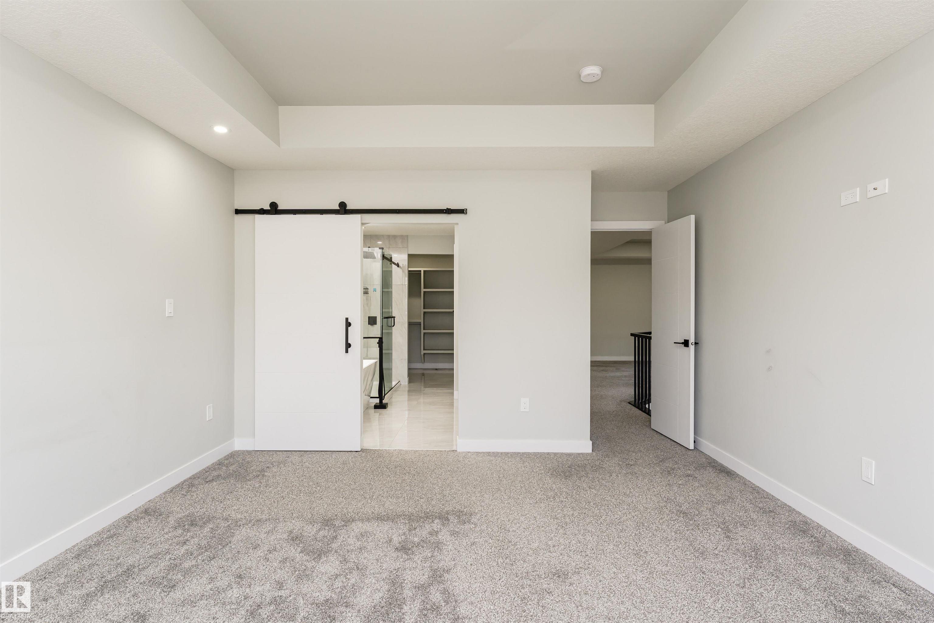 https://zimg.paragon.ice.com/ParagonImages/Property/PM/RAE/225397221/35/0/0/6b07158d1aa1e8ea3732a30cb8886a94/1/bcc1bc67fbecfdc62ac02056f628baaf/225397221-8a8a99f8-41f0-4633-9cbb-f3fe0fecedaf.JPG