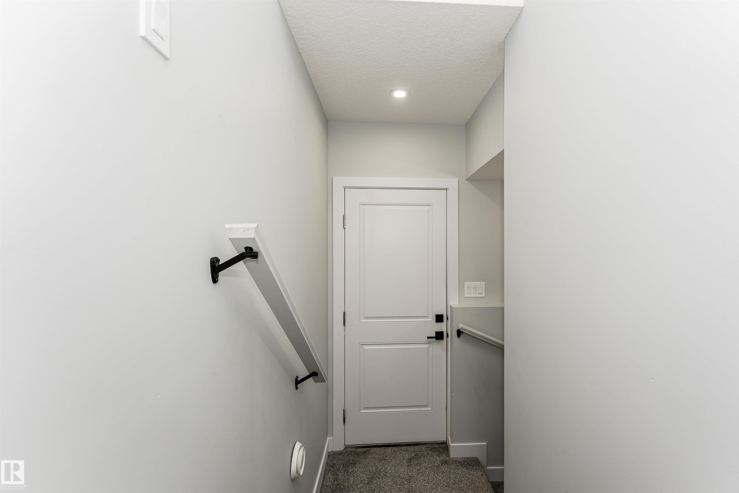 https://zimg.paragon.ice.com/ParagonImages/Property/PM/RAE/225397221/48/0/0/4b334af6267d9766b6e1cc5f49fafb4e/1/bcc1bc67fbecfdc62ac02056f628baaf/225397221-4972e995-a277-484a-9a57-4e7e95a8666c.JPG