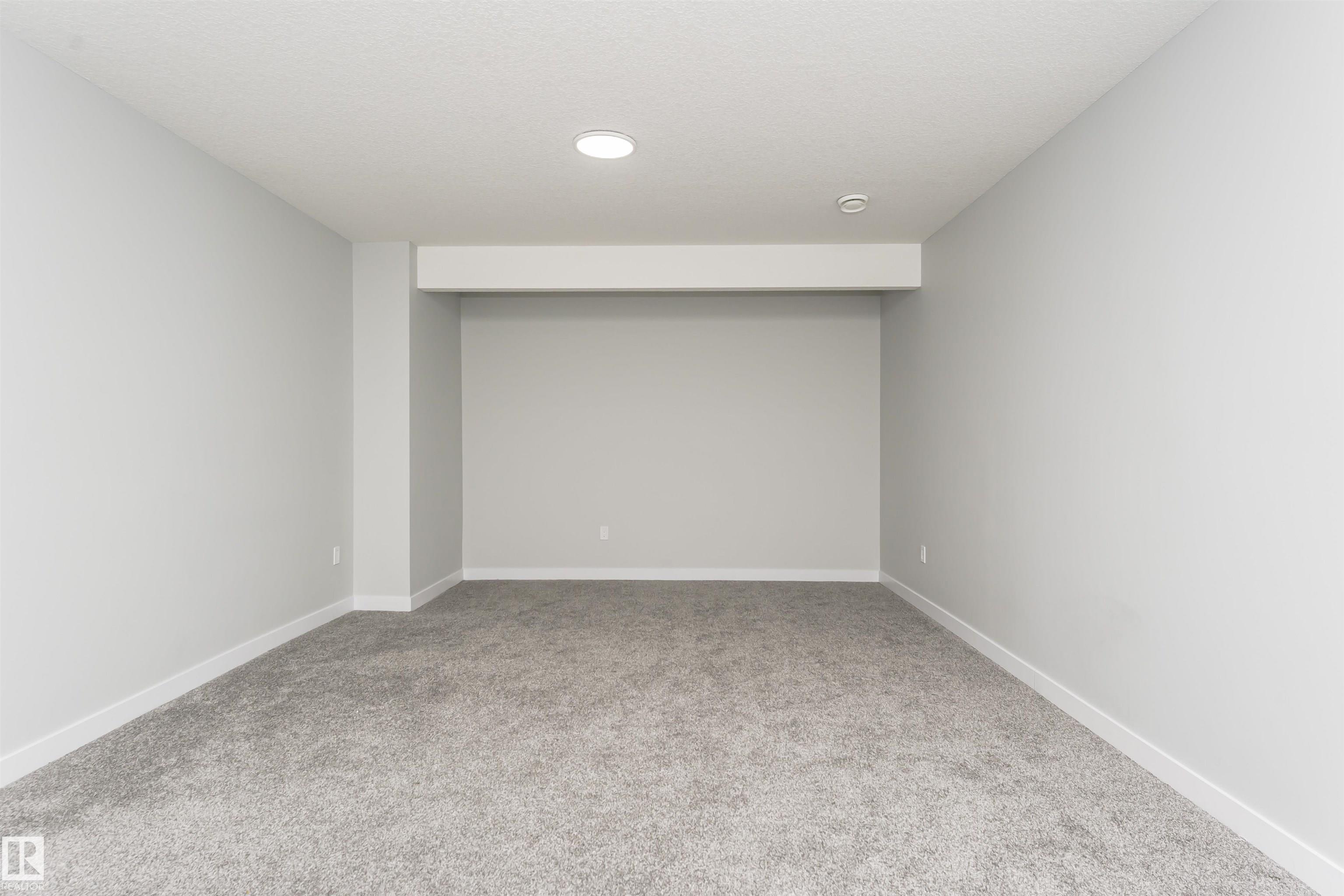 https://zimg.paragon.ice.com/ParagonImages/Property/PM/RAE/225397221/50/0/0/53a8237e0ca983e9ed92e15f8bae356c/1/bcc1bc67fbecfdc62ac02056f628baaf/225397221-560f9751-b414-406e-80d1-ff35edb56049.JPG