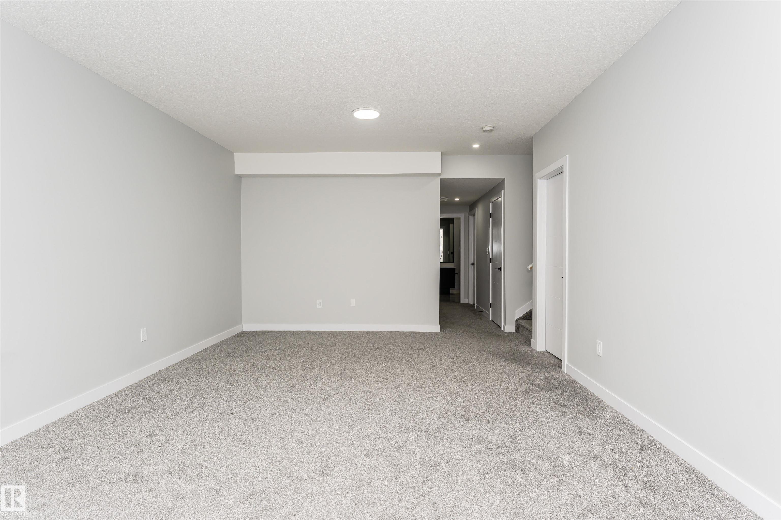 https://zimg.paragon.ice.com/ParagonImages/Property/PM/RAE/225397221/51/0/0/d3c67574edcc025a865d421381358a2a/1/bcc1bc67fbecfdc62ac02056f628baaf/225397221-6420e7ab-d921-4aa0-8744-639d93ac9b70.JPG