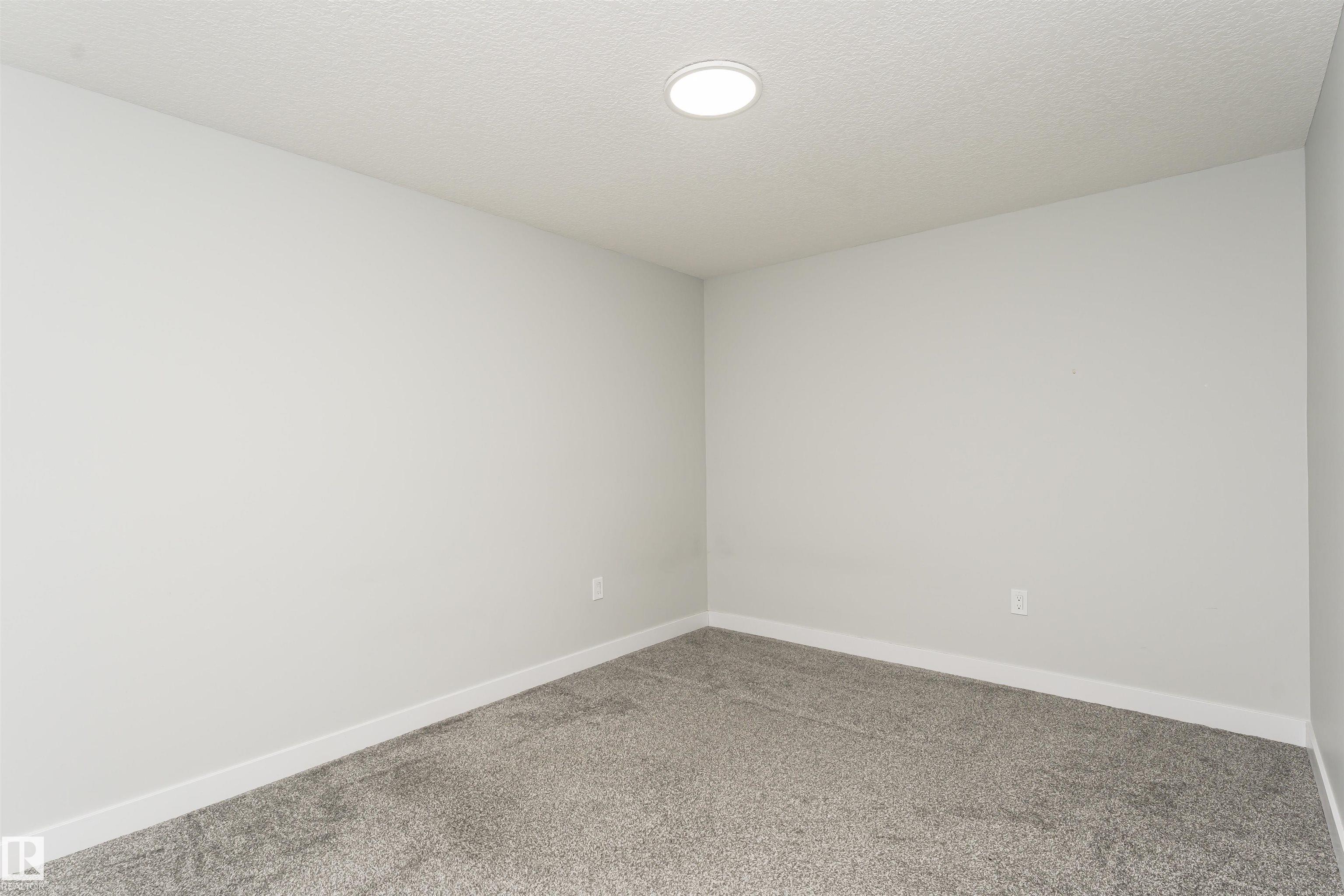 https://zimg.paragon.ice.com/ParagonImages/Property/PM/RAE/225397221/52/0/0/08a9ad7e4401b650701e1c26b72e6b9b/1/bcc1bc67fbecfdc62ac02056f628baaf/225397221-4f814958-a95a-4127-8291-54a70a4f1204.JPG
