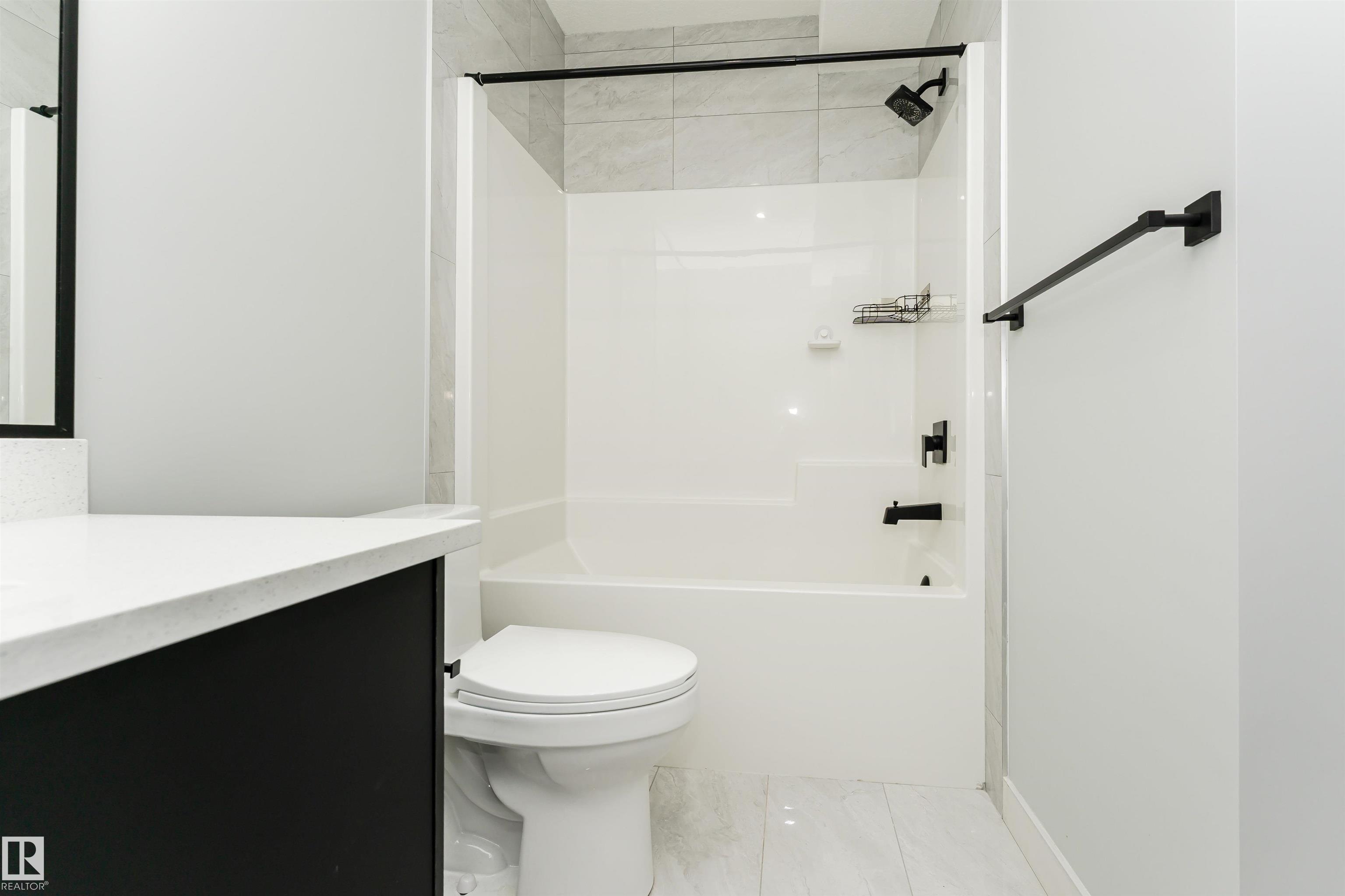 https://zimg.paragon.ice.com/ParagonImages/Property/PM/RAE/225397221/53/0/0/b9918779f65432a7be1e834f85224b94/1/bcc1bc67fbecfdc62ac02056f628baaf/225397221-cdcfce4e-4d7e-4325-aff5-2d376d5d7405.JPG