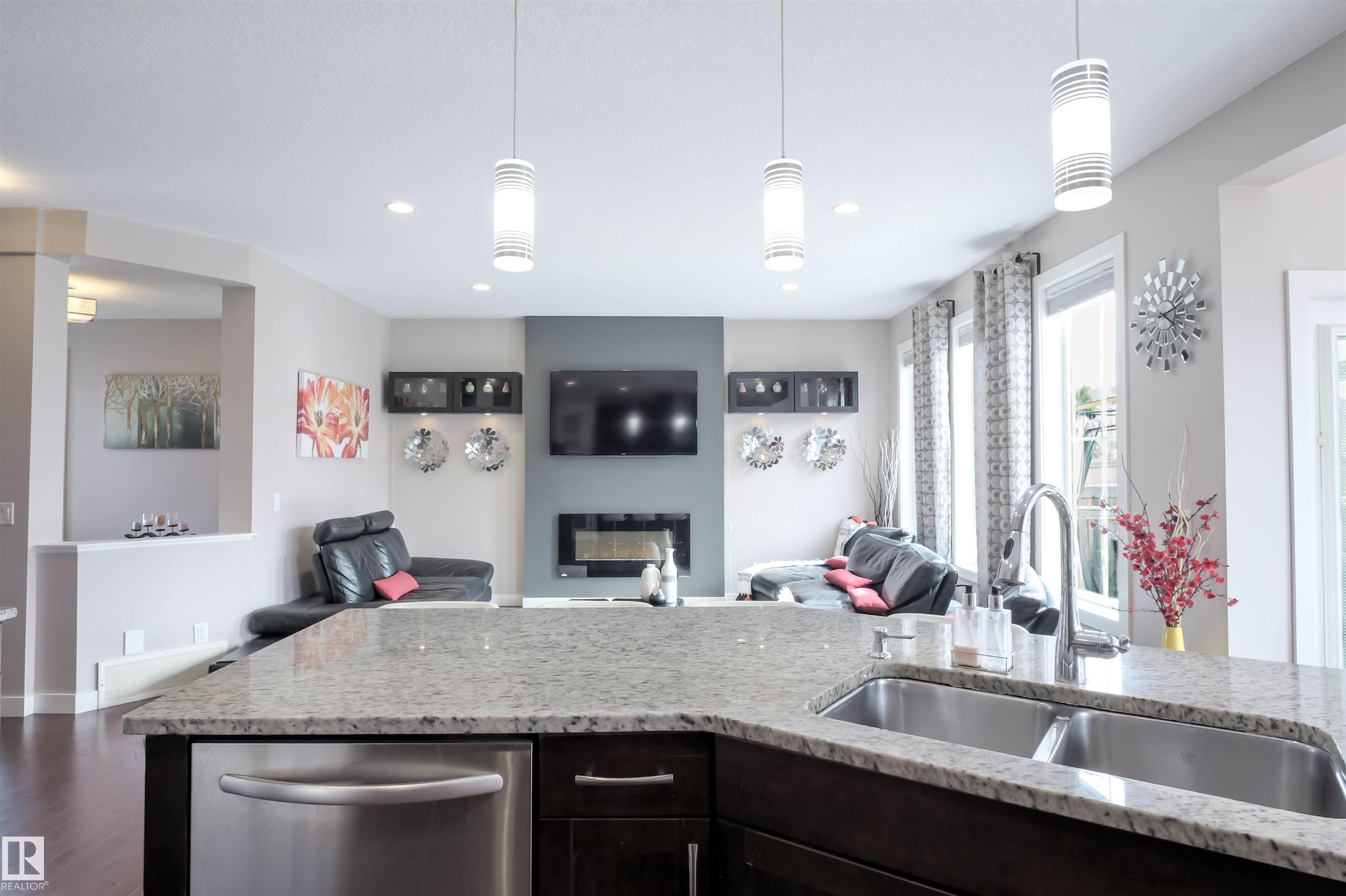 Photo 13 at 1728 53 Street SW, Walker, Edmonton