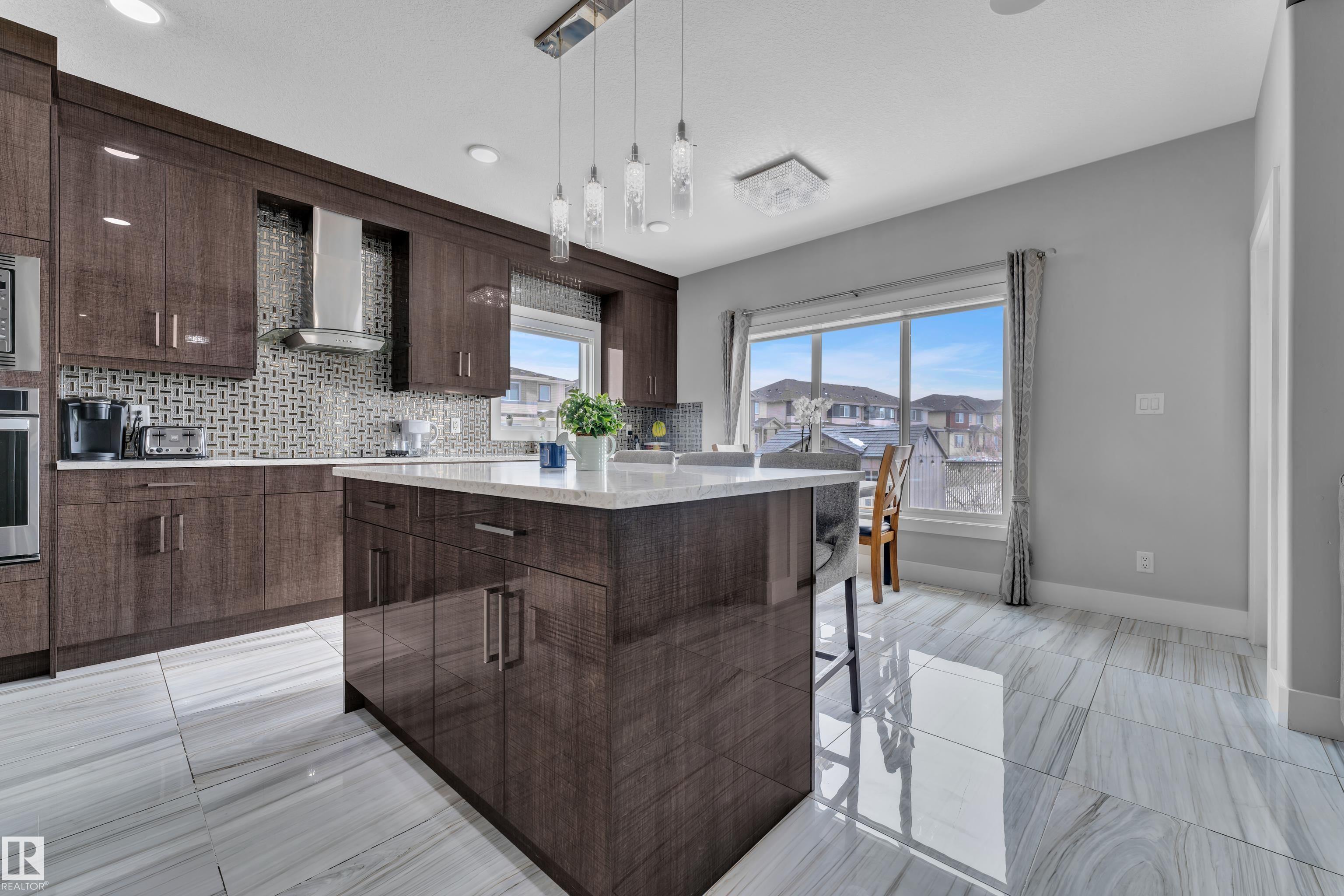 Photo 11 at 1404 25 Street NW, Laurel, Edmonton