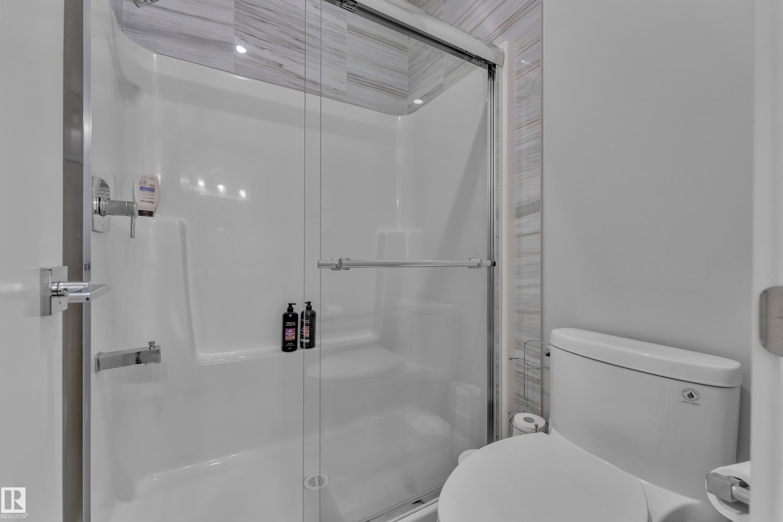 Photo 30 at 1404 25 Street NW, Laurel, Edmonton