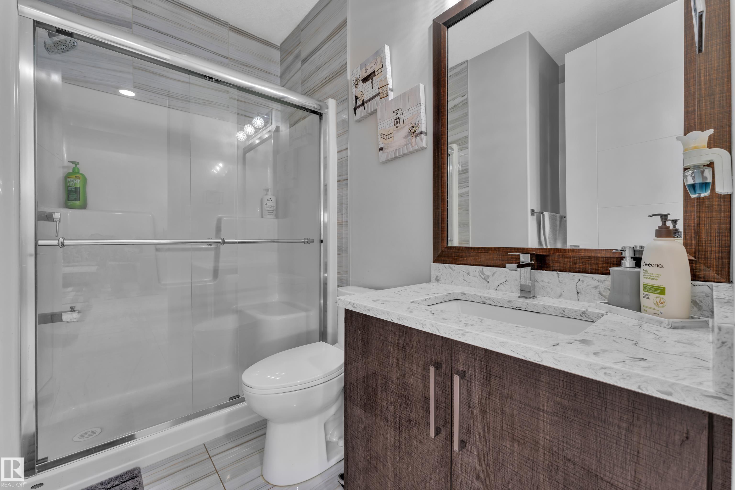 Photo 8 at 1404 25 Street NW, Laurel, Edmonton