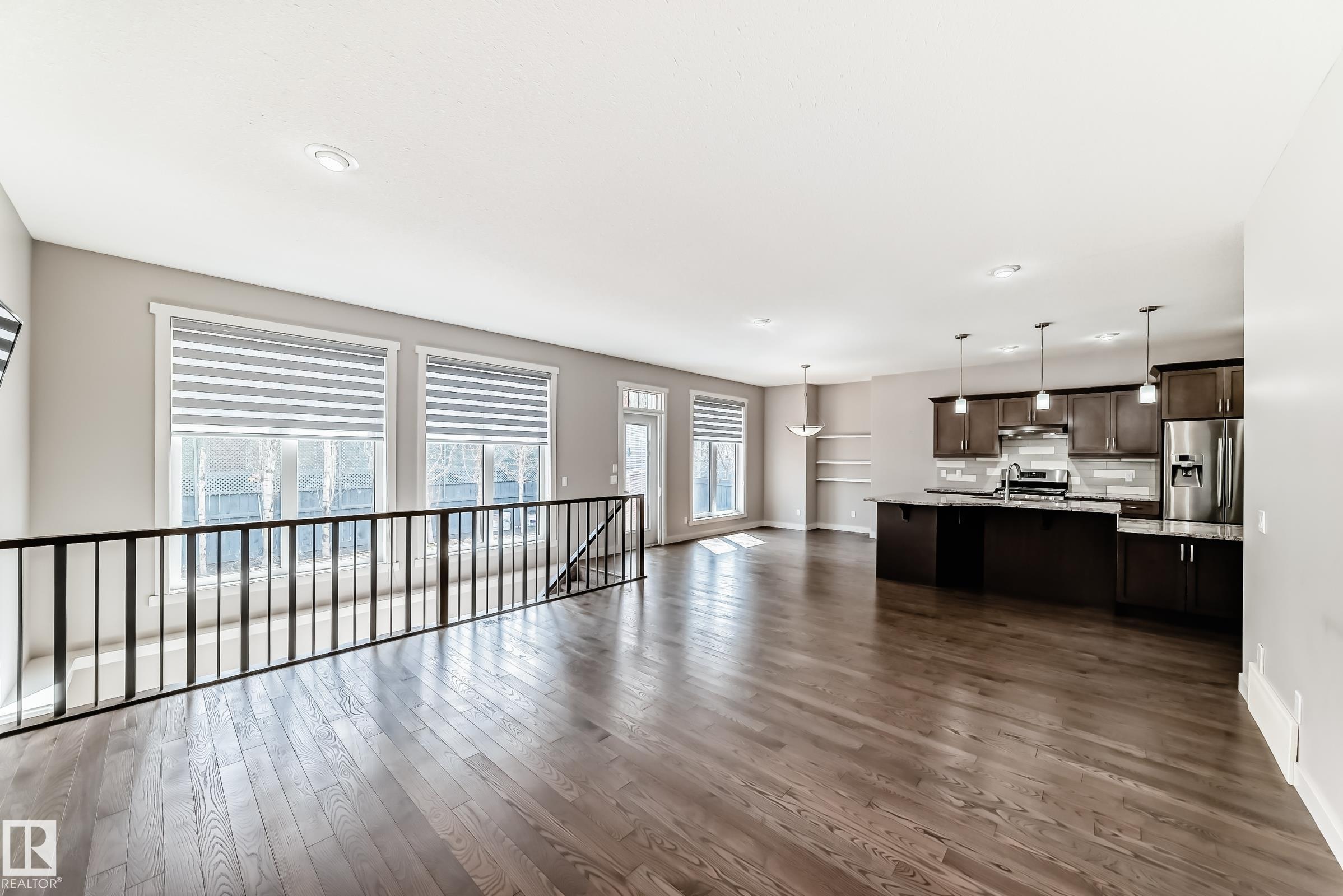 https://zimg.paragon.ice.com/ParagonImages/Property/PM/RAE/225397228/20/0/0/bfa0989fe9c778a7b8228b3fbfe35fc6/1/7a303286c7b75c4d911d13b20ff480cd/225397228-e548e9db-8eb5-48ba-b338-5996dfa216eb.JPG