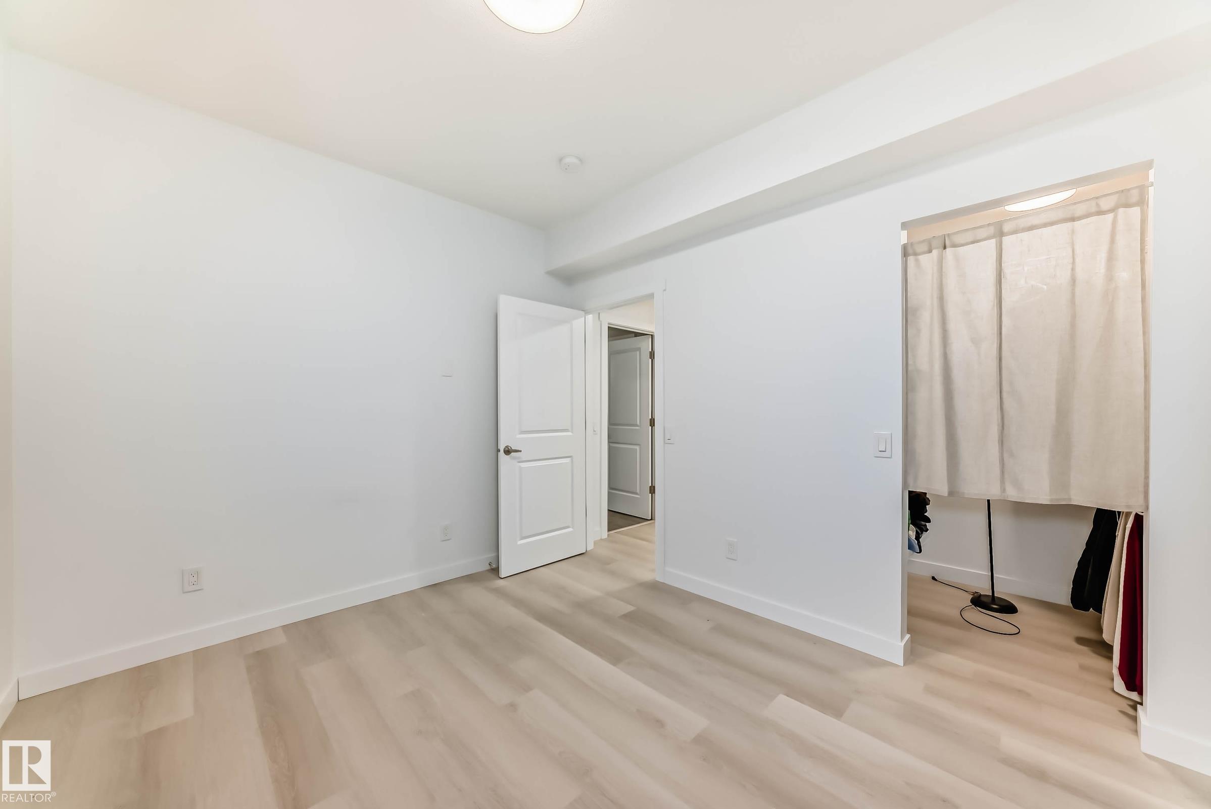 https://zimg.paragon.ice.com/ParagonImages/Property/PM/RAE/225397228/47/0/0/695b72ae792f4e3d58377d81138a545b/1/7a303286c7b75c4d911d13b20ff480cd/225397228-927CF770-A459-4D1B-9868-DAB949A89CF2.JPG