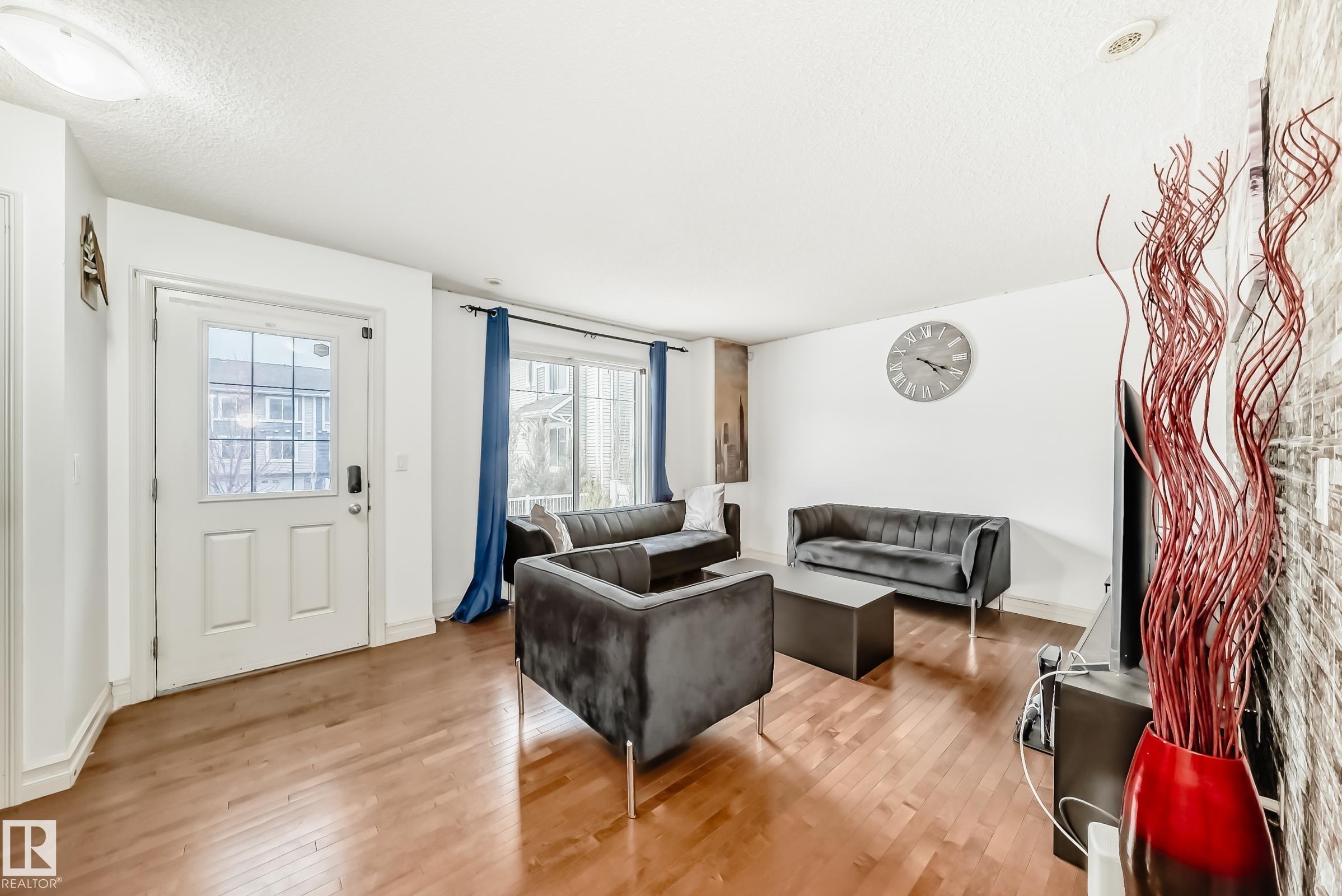 Photo 15 at 69 - 3625 144 Avenue NW, Clareview Town Centre, Edmonton