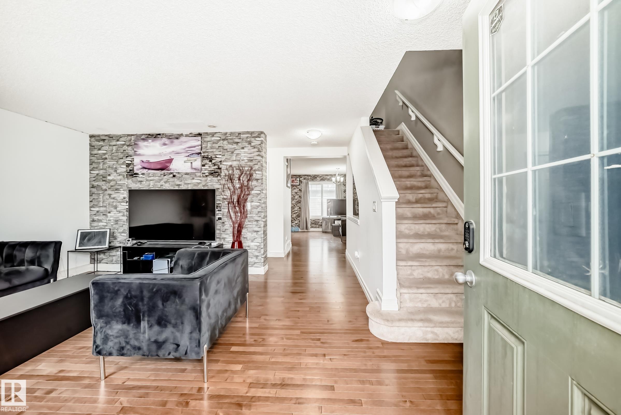 69 - 3625 144 Avenue NW, Clareview Town Centre, Edmonton