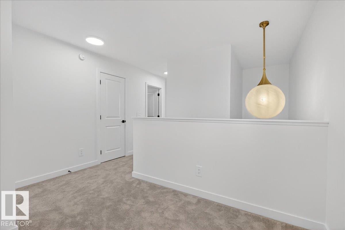 https://zimg.paragon.ice.com/ParagonImages/Property/PM/RAE/225397232/19/0/0/60699e671b6e58e99e7e0e261c0dac67/1/cc2456252a480a7cb3e0531d5e5fef1a/225397232-9bbd05e3-7355-4eb2-930a-cc1d0deeb45a.JPG