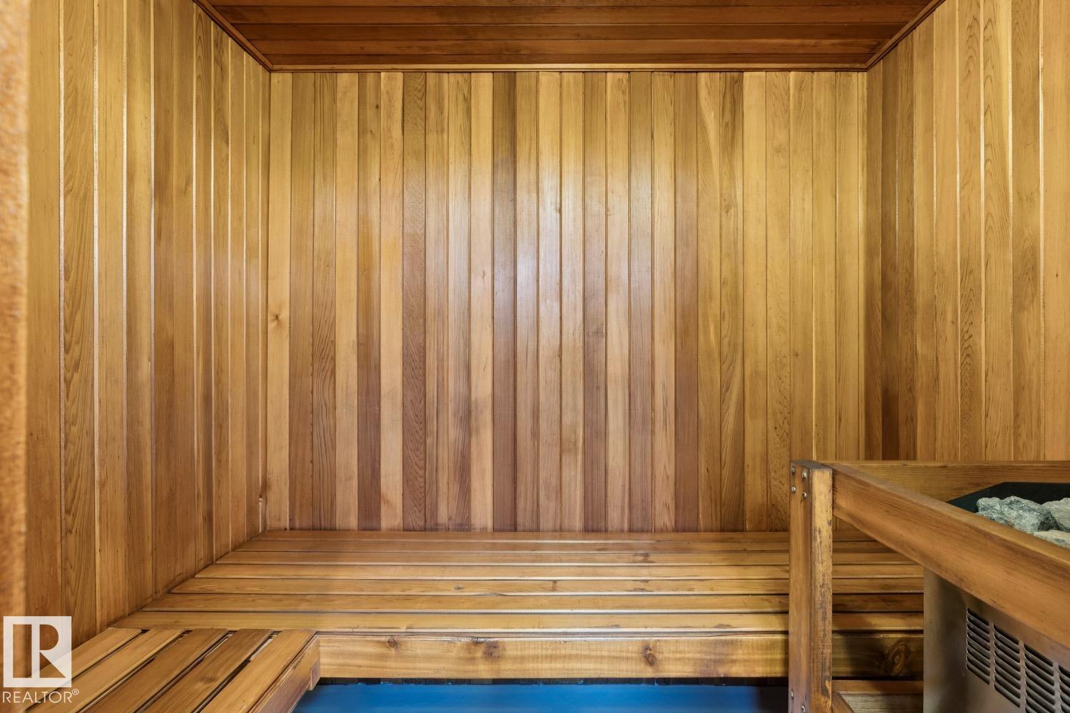 Photo 18 at 9124 167 Street NW, West Meadowlark Park, Edmonton