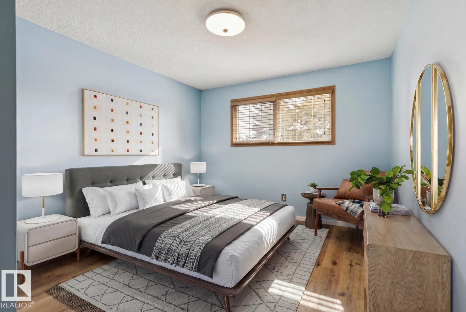 Photo 10 at 9124 167 Street NW, West Meadowlark Park, Edmonton