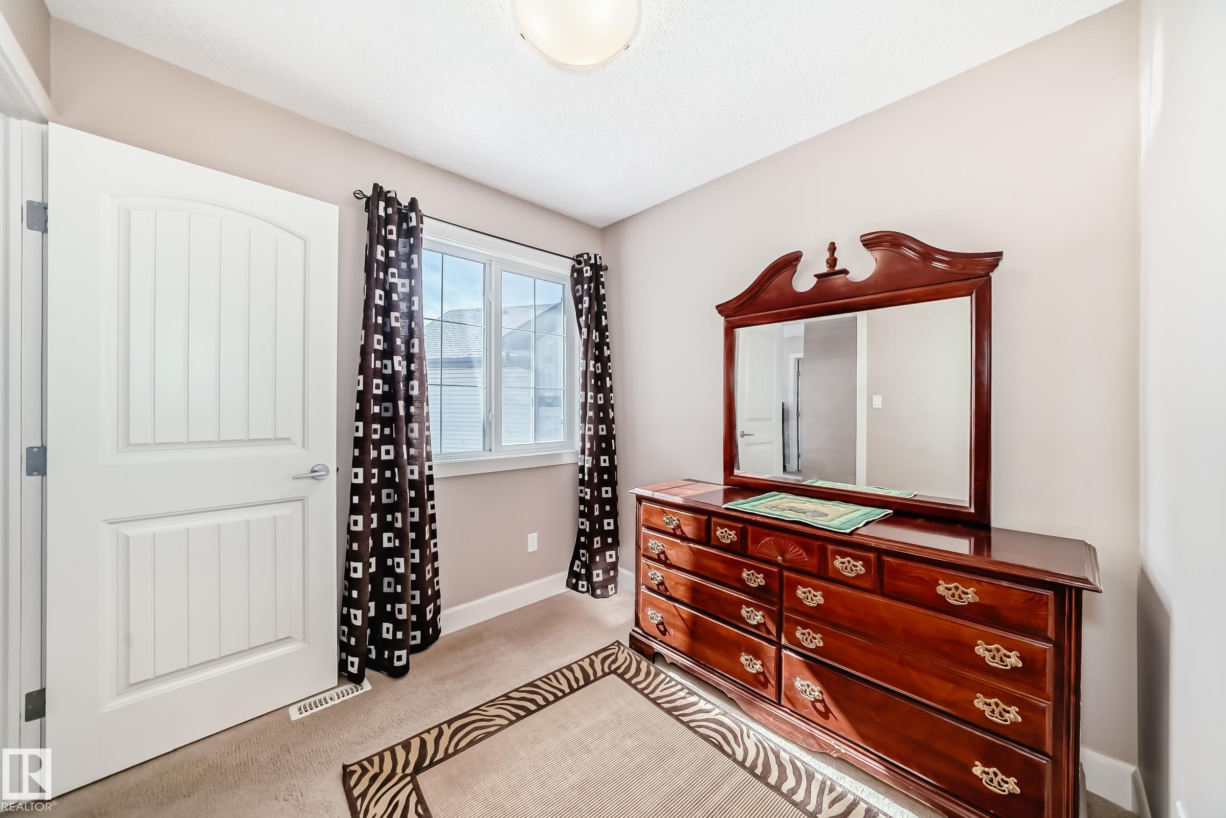 Photo 14 at 16520 136 Street NW, Carlton, Edmonton