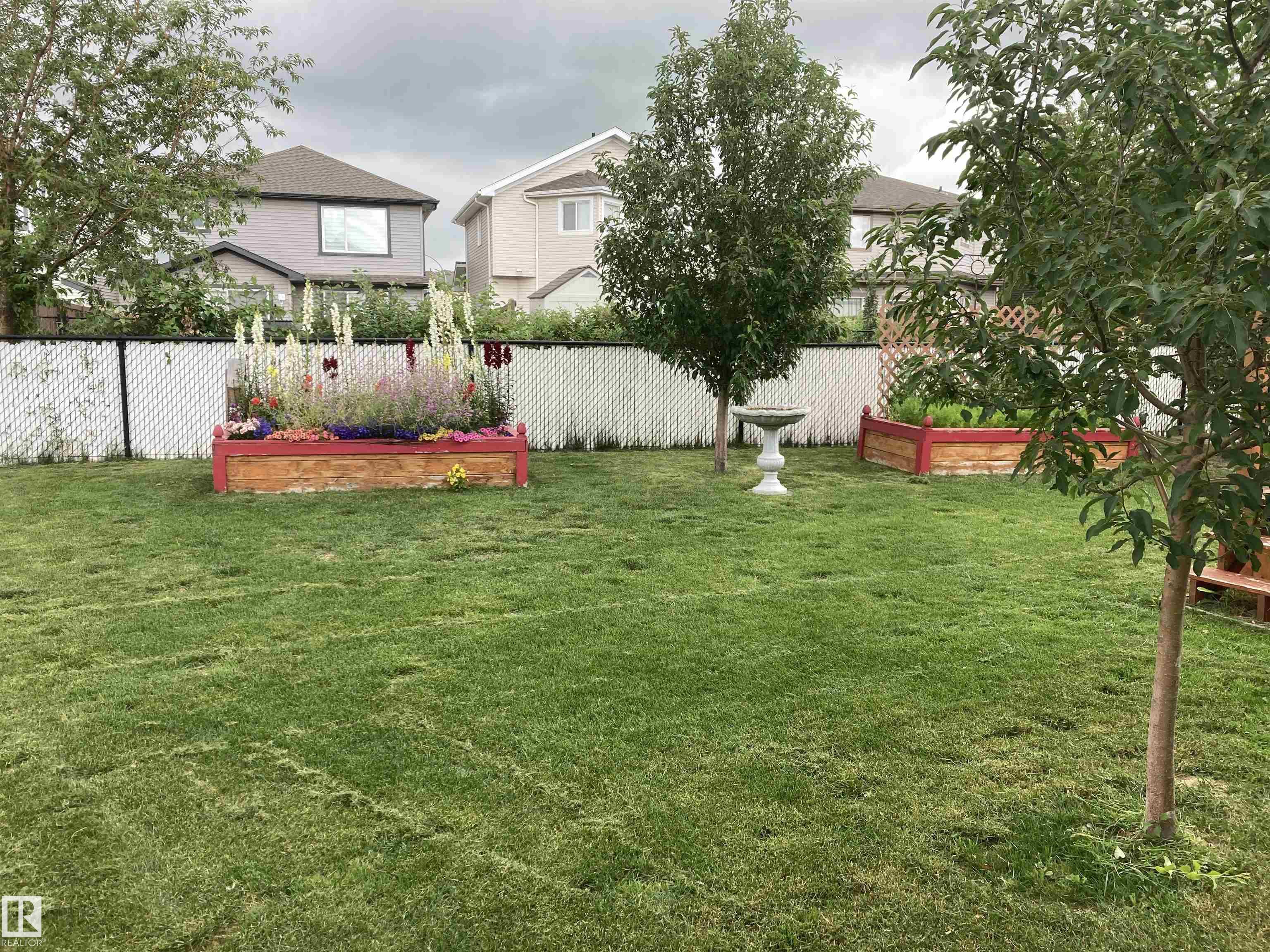 Photo 21 at 16520 136 Street NW, Carlton, Edmonton