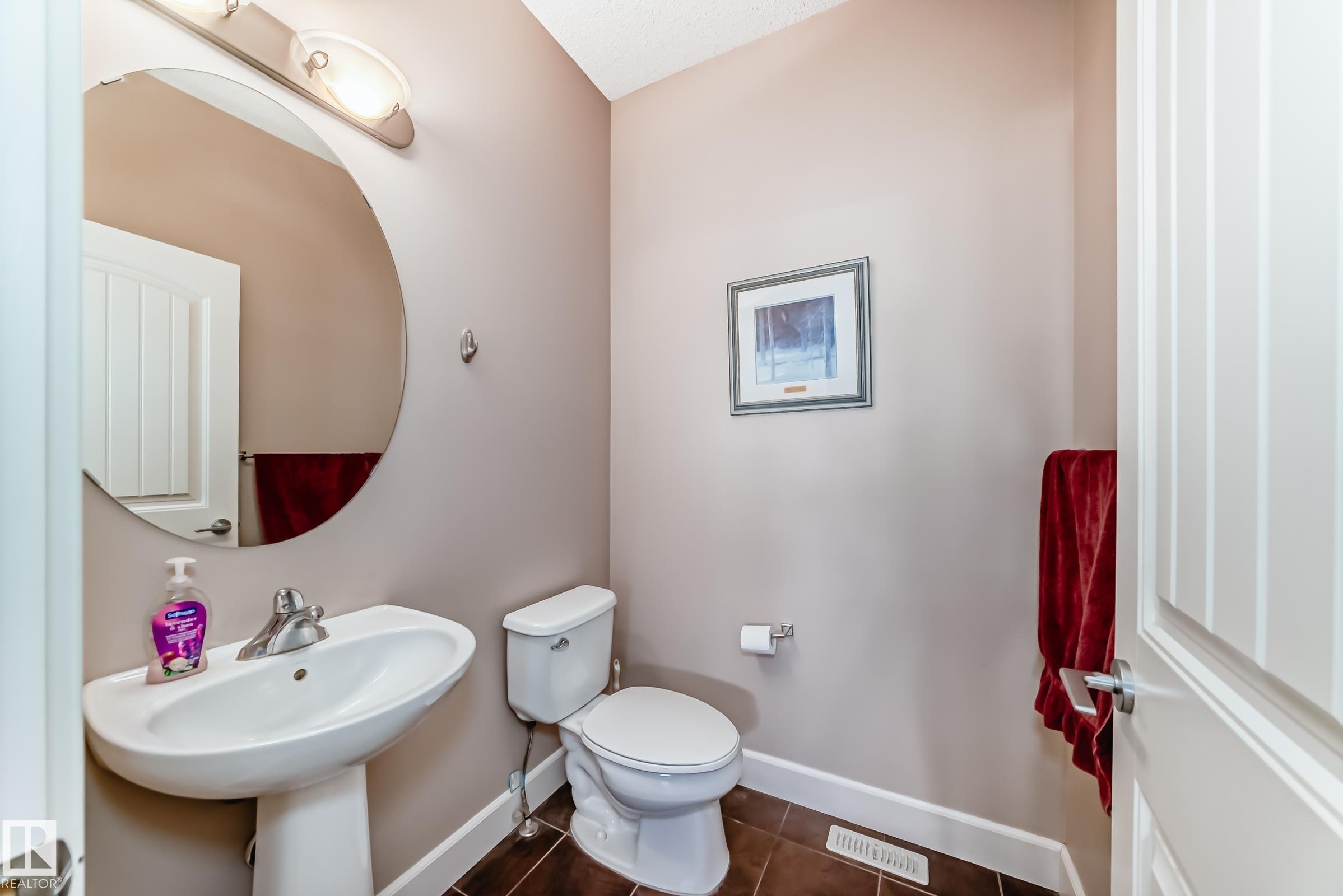 Photo 7 at 16520 136 Street NW, Carlton, Edmonton