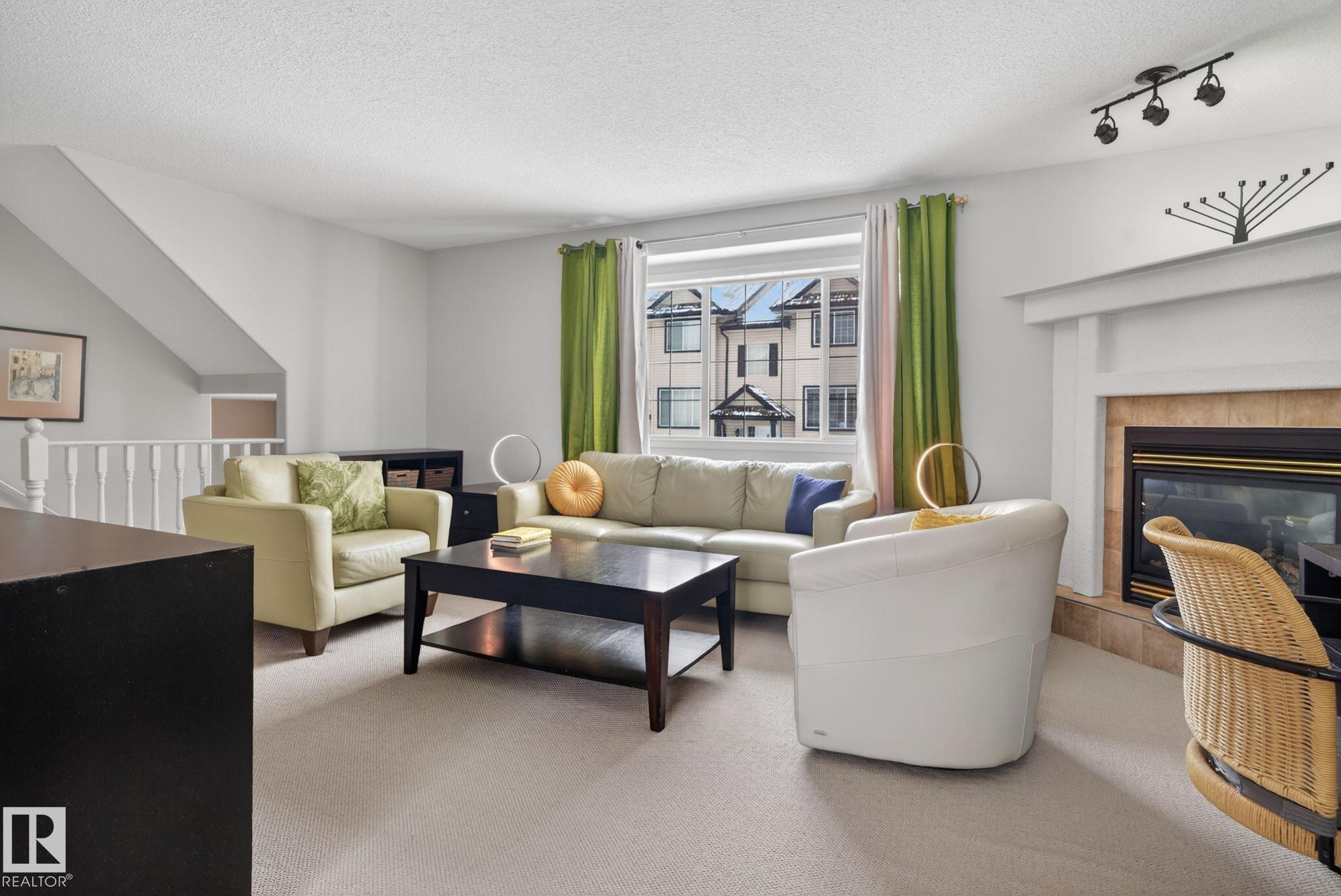 Photo 7 at 27 - 225 Blackburn Drive E SW, Blackburne, Edmonton