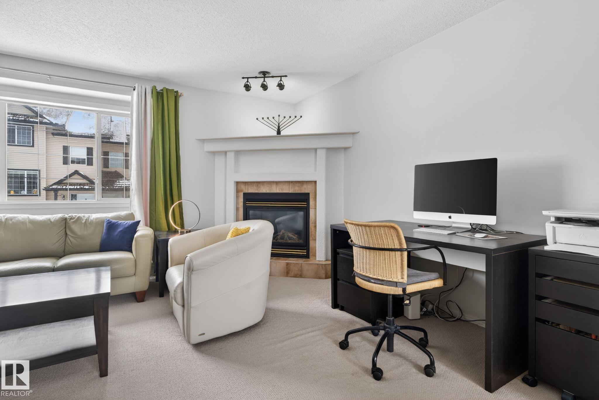 Photo 8 at 27 - 225 Blackburn Drive E SW, Blackburne, Edmonton