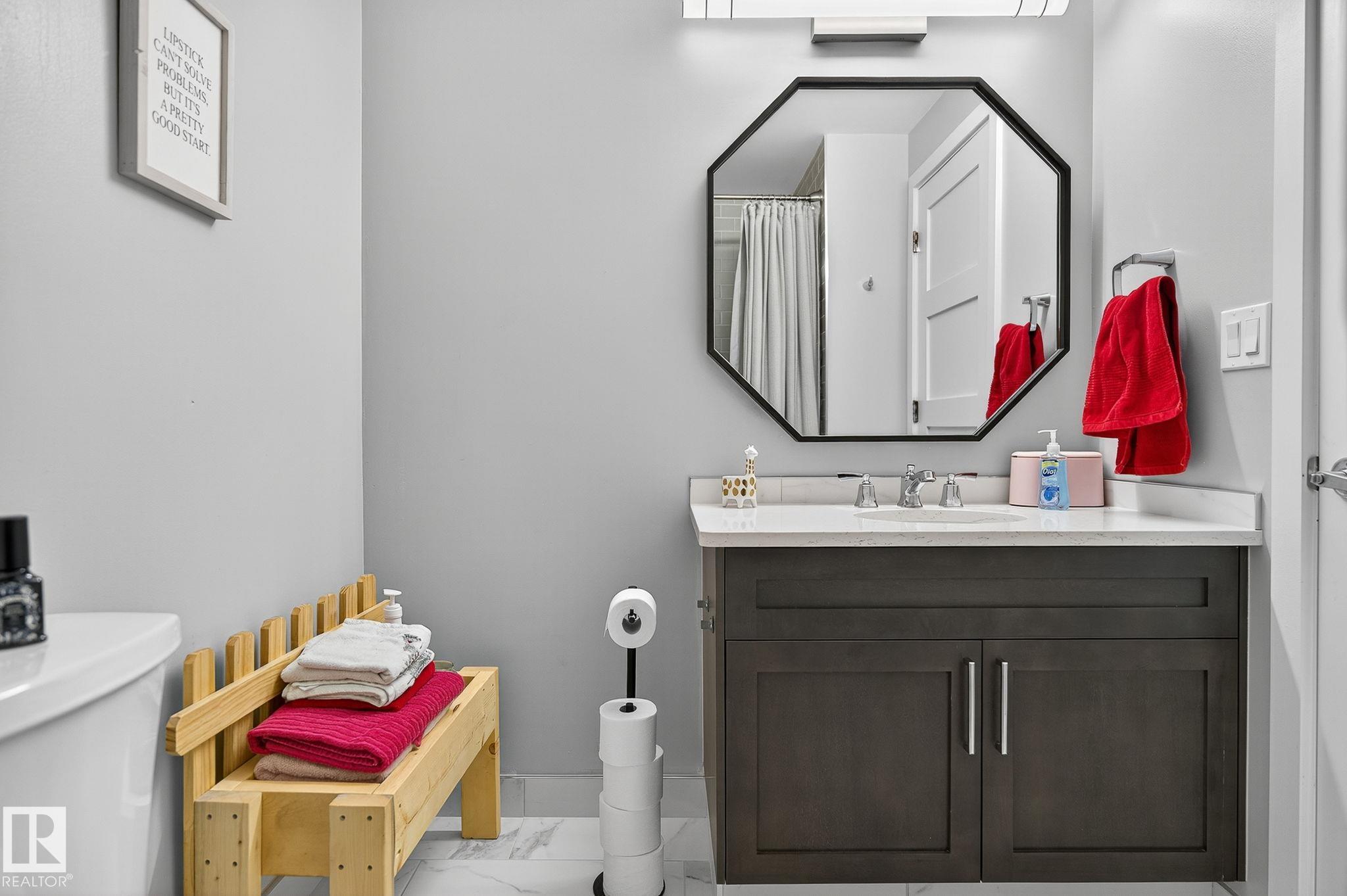 Photo 18 at 401 - 10028 119 Street NW, Wîhkwêntôwin, Edmonton