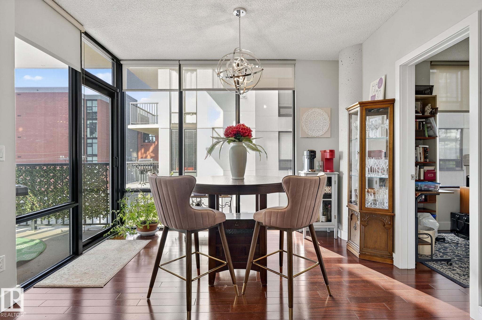 401 - 10028 119 Street NW, Wîhkwêntôwin, Edmonton